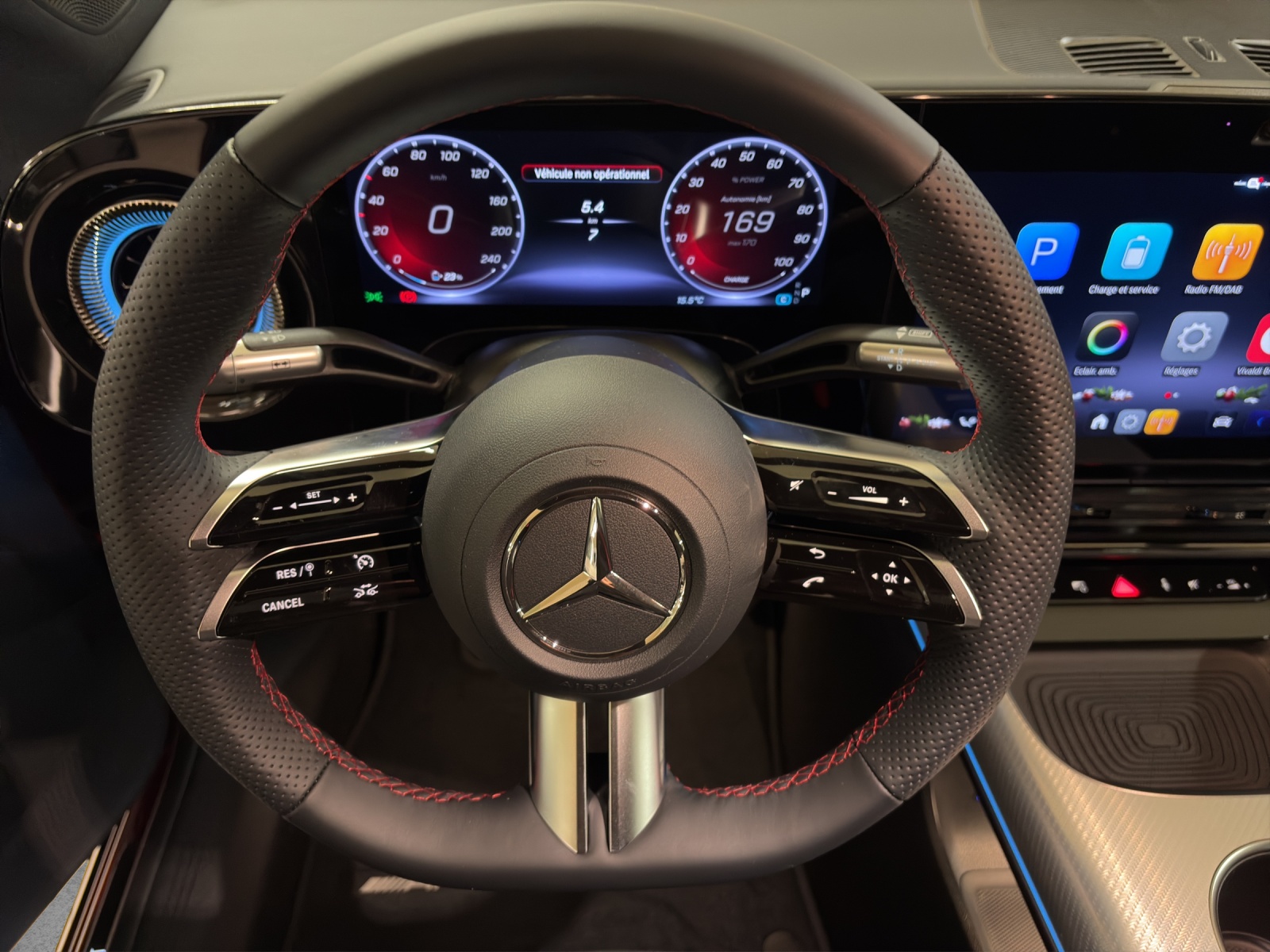 MERCEDES-BENZ CLA 350 EQ 4MATIC-image-9