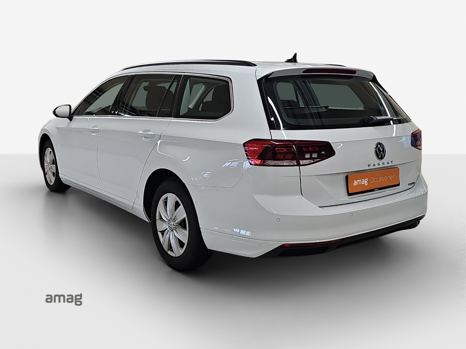 VW Passat 2.0 TDI BMT Business 4Motion DSG-showroom-element-2