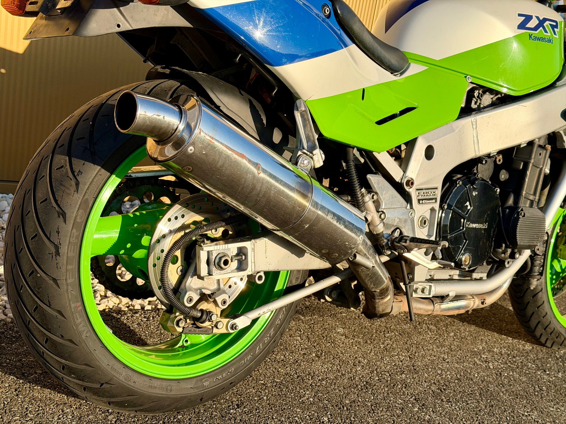 KAWASAKI ZXR-750-image-6