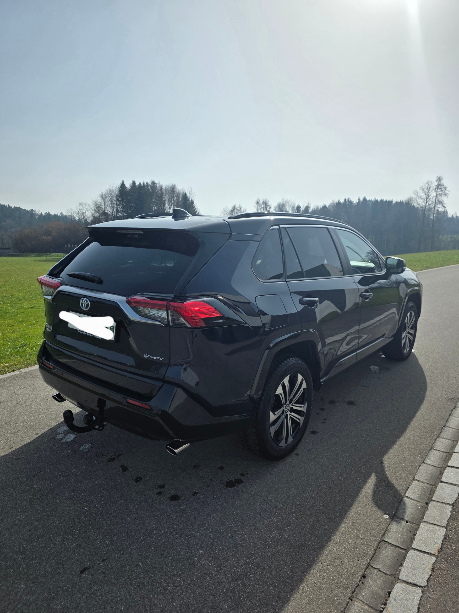 TOYOTA RAV-4 2.5 PHEV Platinum e-CVT 4WD-image-2