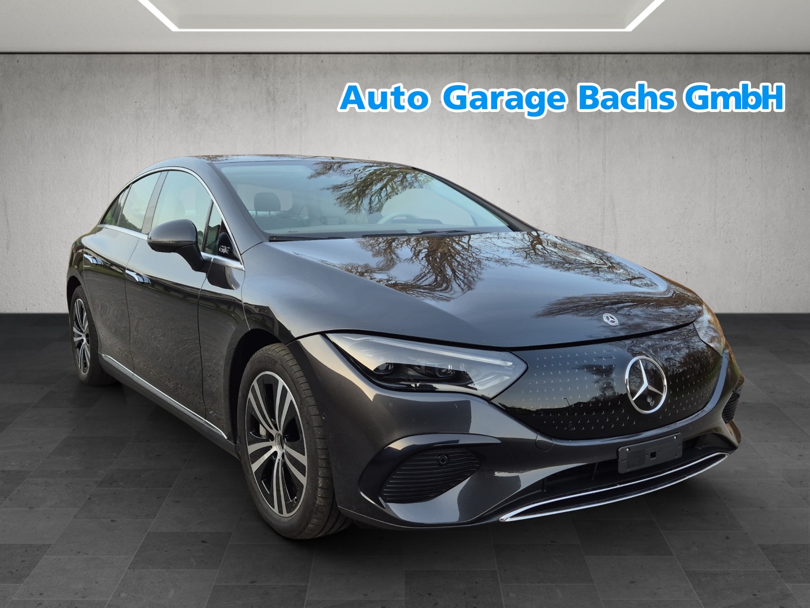 MERCEDES-BENZ EQE 300-image-7