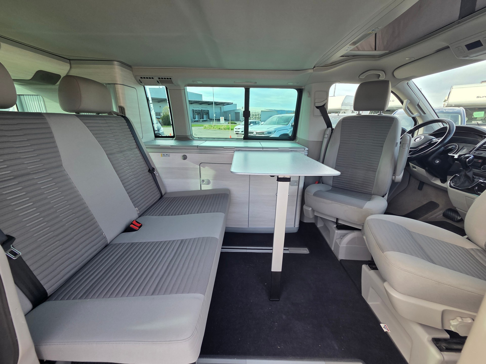 VW T6 California 2.0 TDI Ocean DSG-image-8