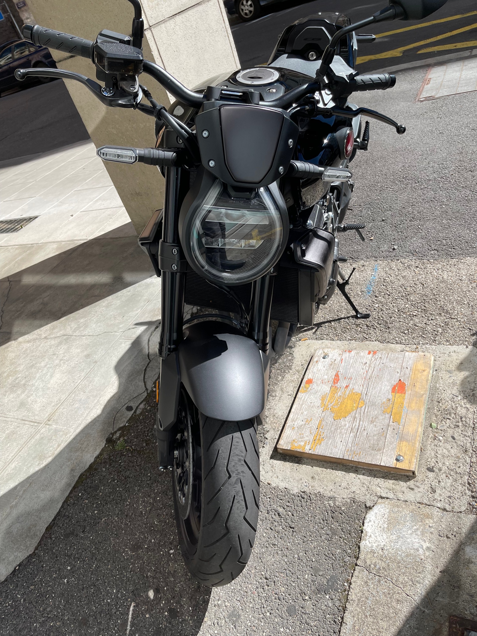 HONDA CB 1000 R Black Edition-image-5