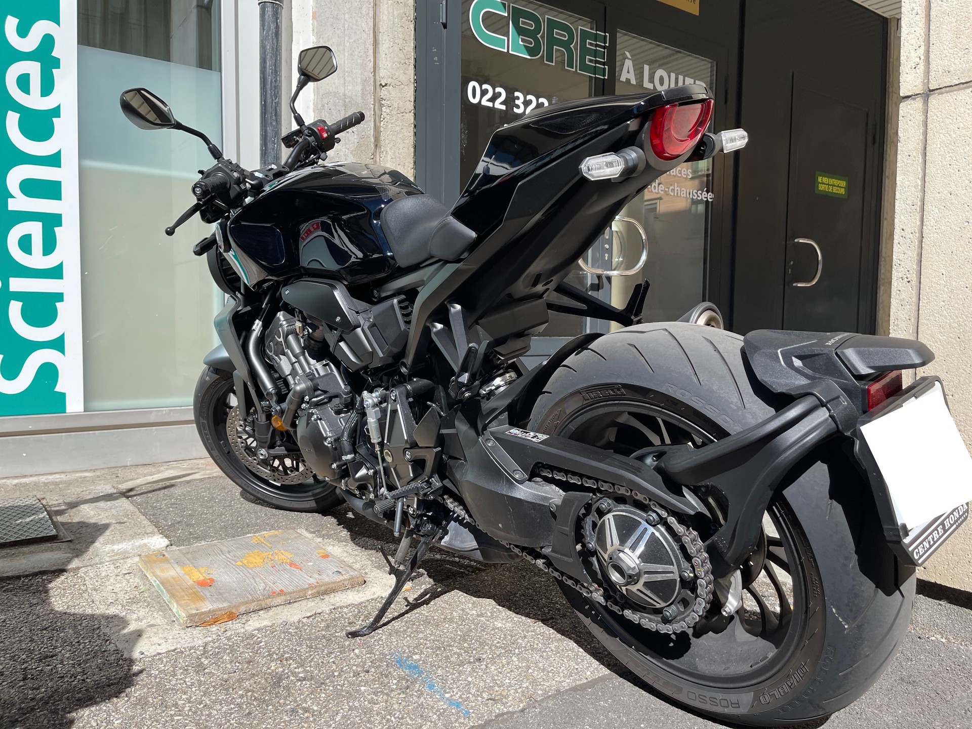 HONDA CB 1000 R Black Edition-image-3