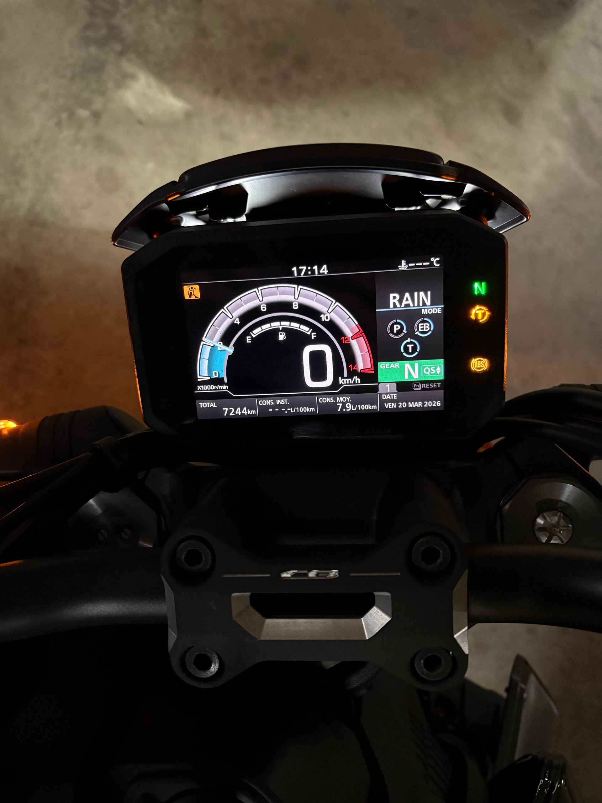 HONDA CB 1000 R Black Edition-image-4