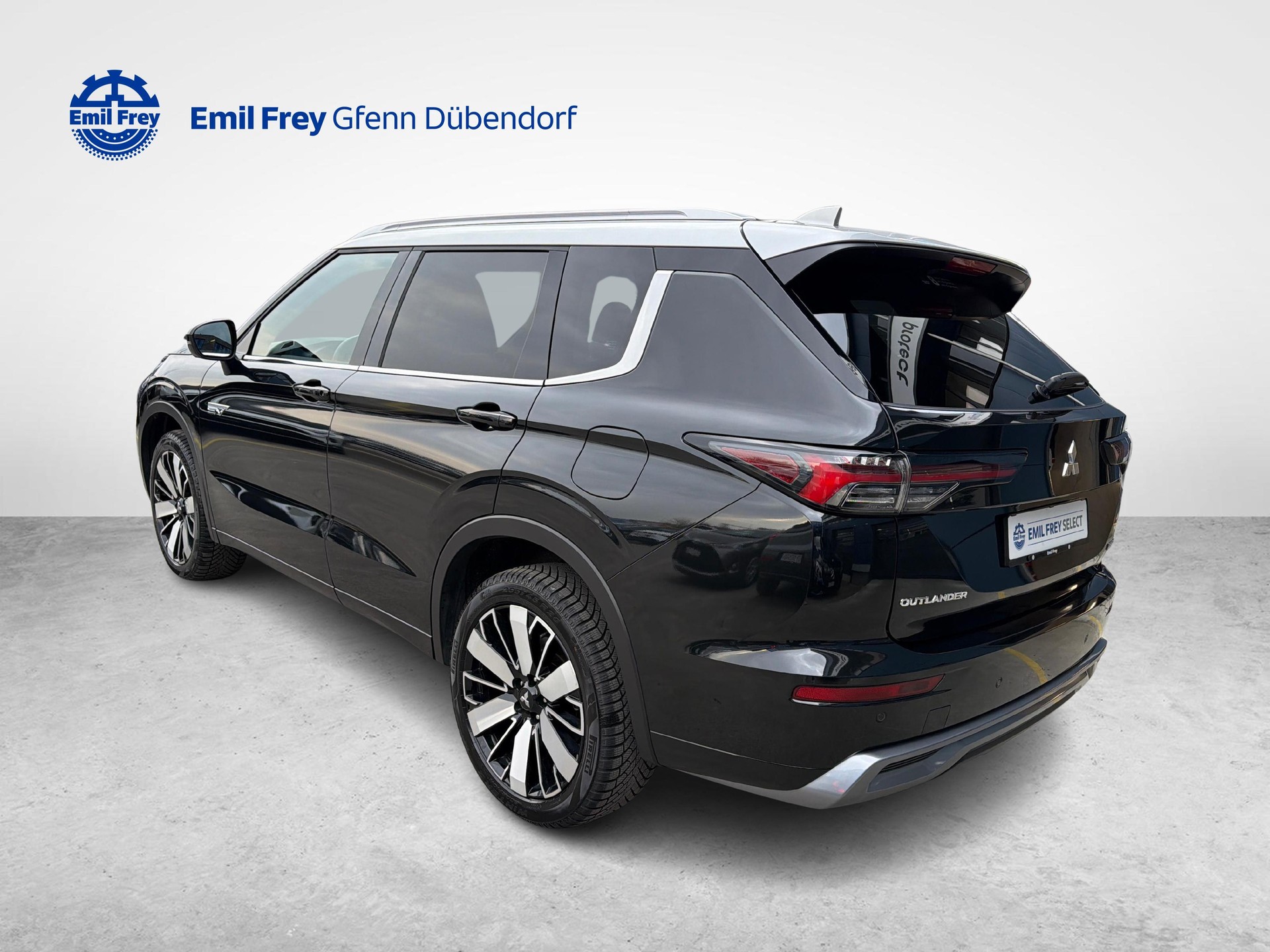 MITSUBISHI Outlander 2.4 PHEV Instyle 4x4-showroom-element-2