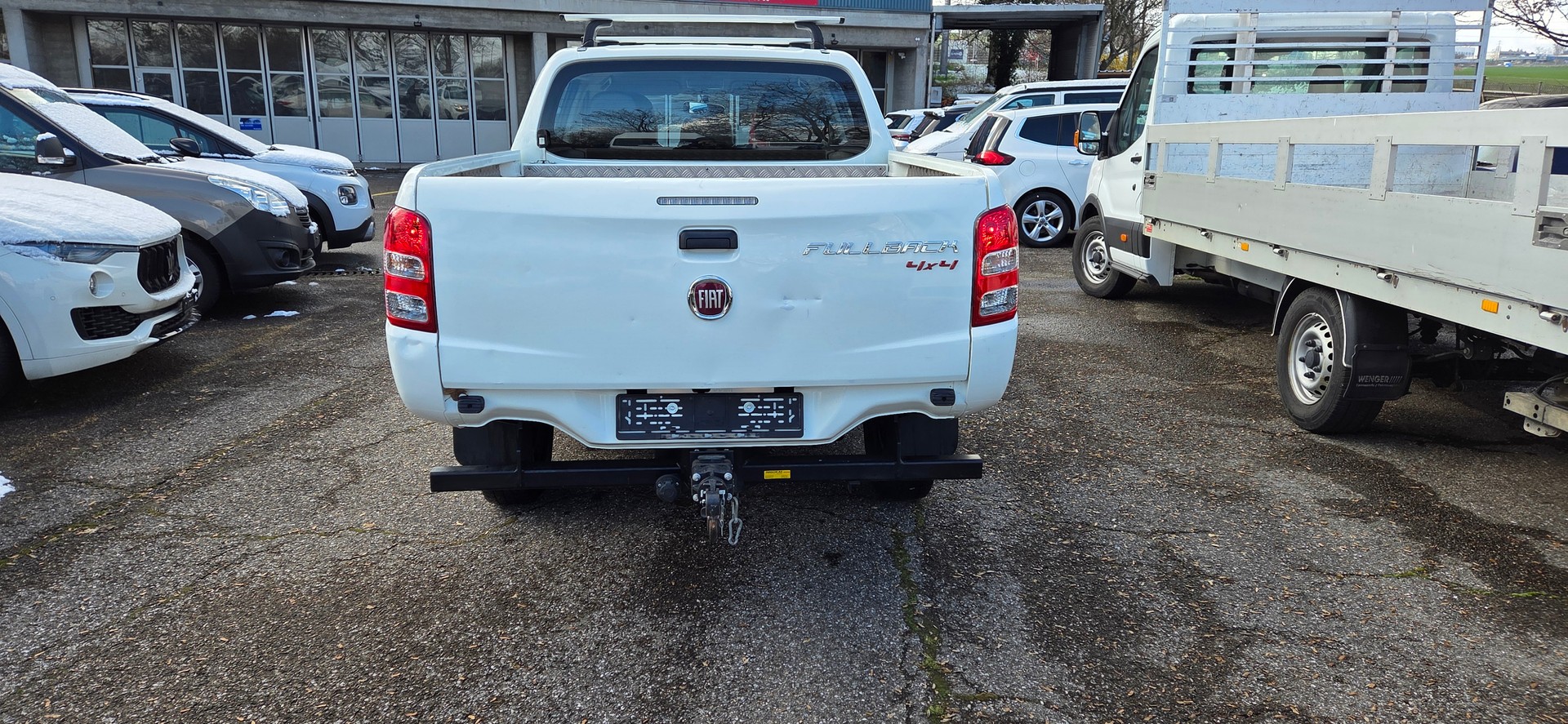 FIAT Fullback SX 2.4 MJ DC Primo 4WD. by Mitsubishi L200-image-4