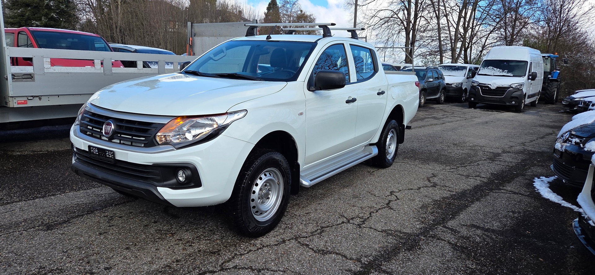 FIAT Fullback SX 2.4 MJ DC Primo 4WD. by Mitsubishi L200