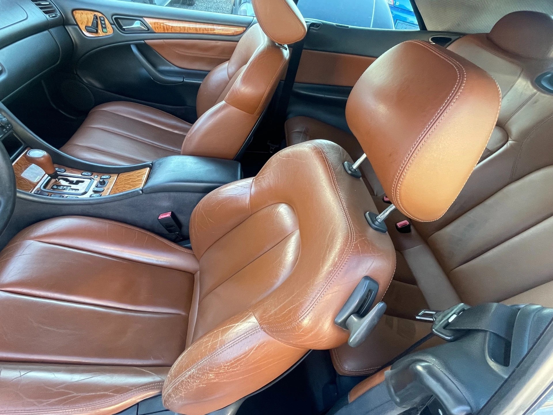 MERCEDES-BENZ CLK 320 Elégance Automatic-image-6