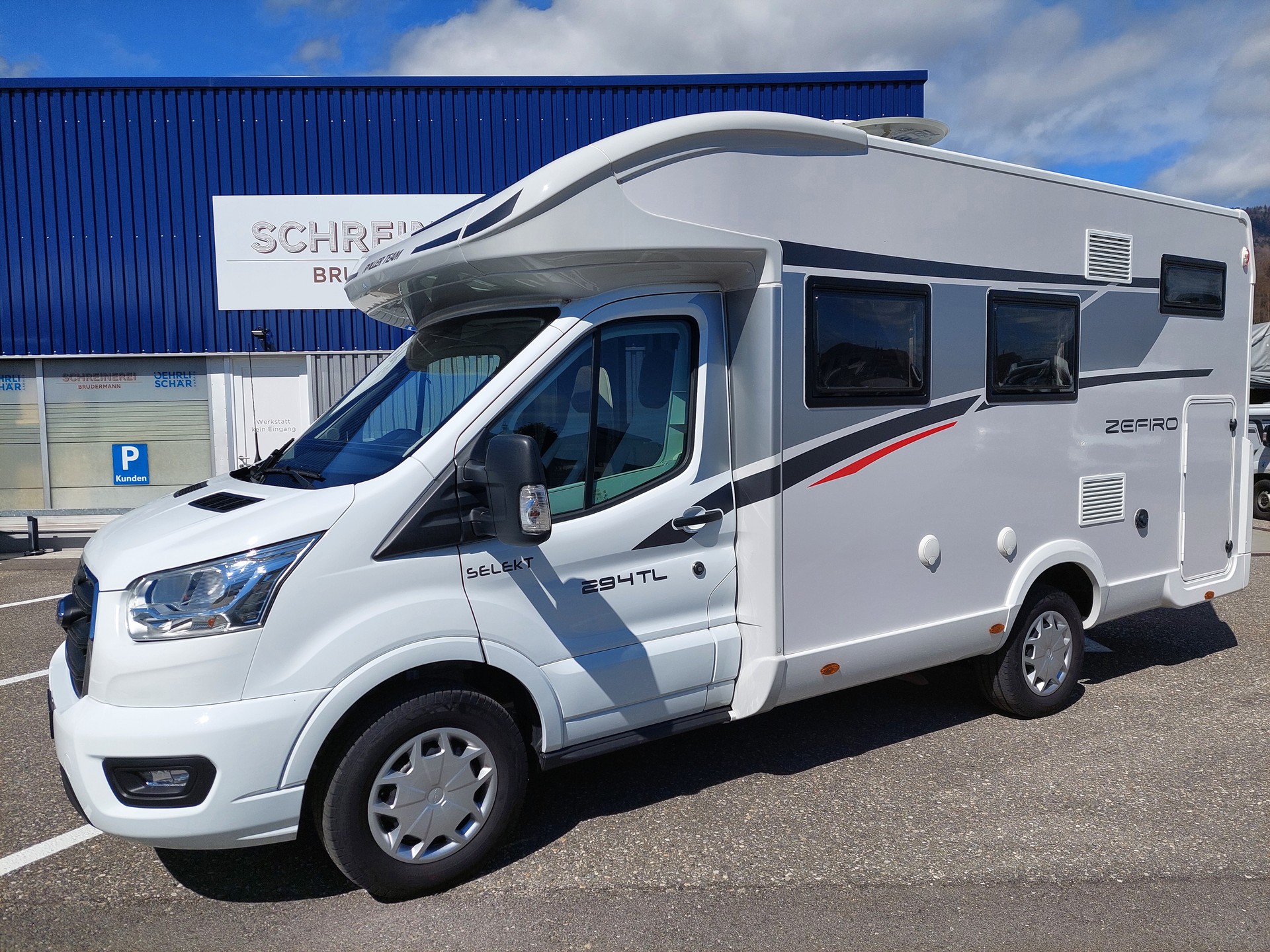 ROLLER TEAM FORD Zefiro 294TL