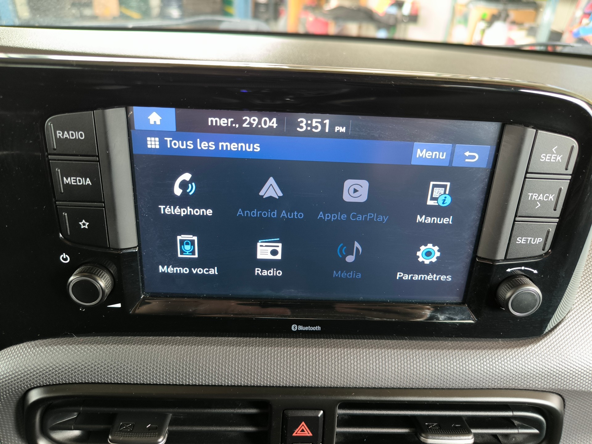 HYUNDAI i10 1.0 Launch Automat-image-9