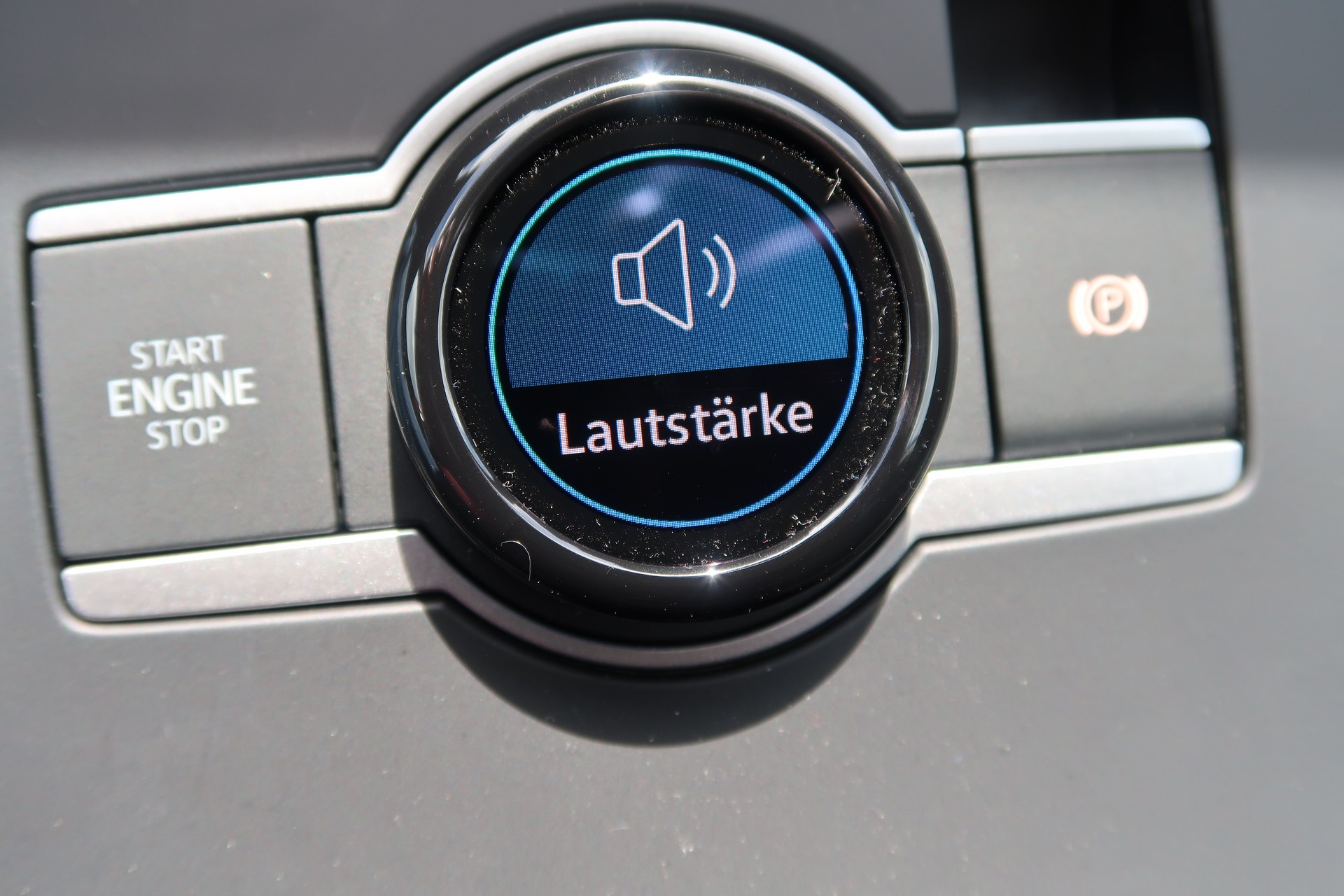 VW T-Roc 1.5 eTSI mHEV Life DSG-image-15