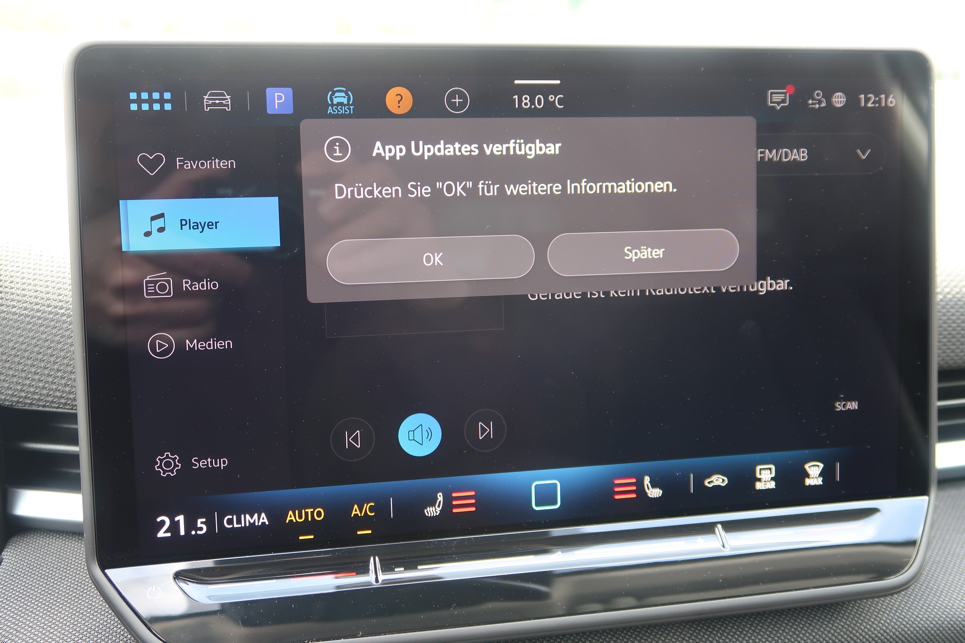 VW T-Roc 1.5 eTSI mHEV Life DSG-image-17