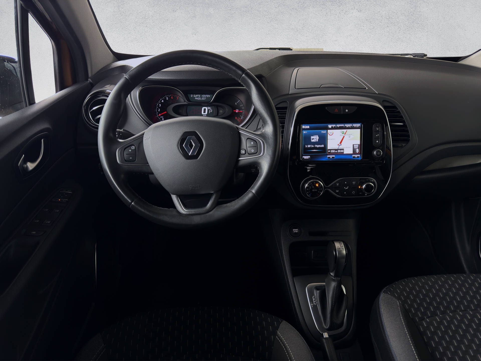 RENAULT Captur 1.3 TCe Intens EDC S/S PF-image-8