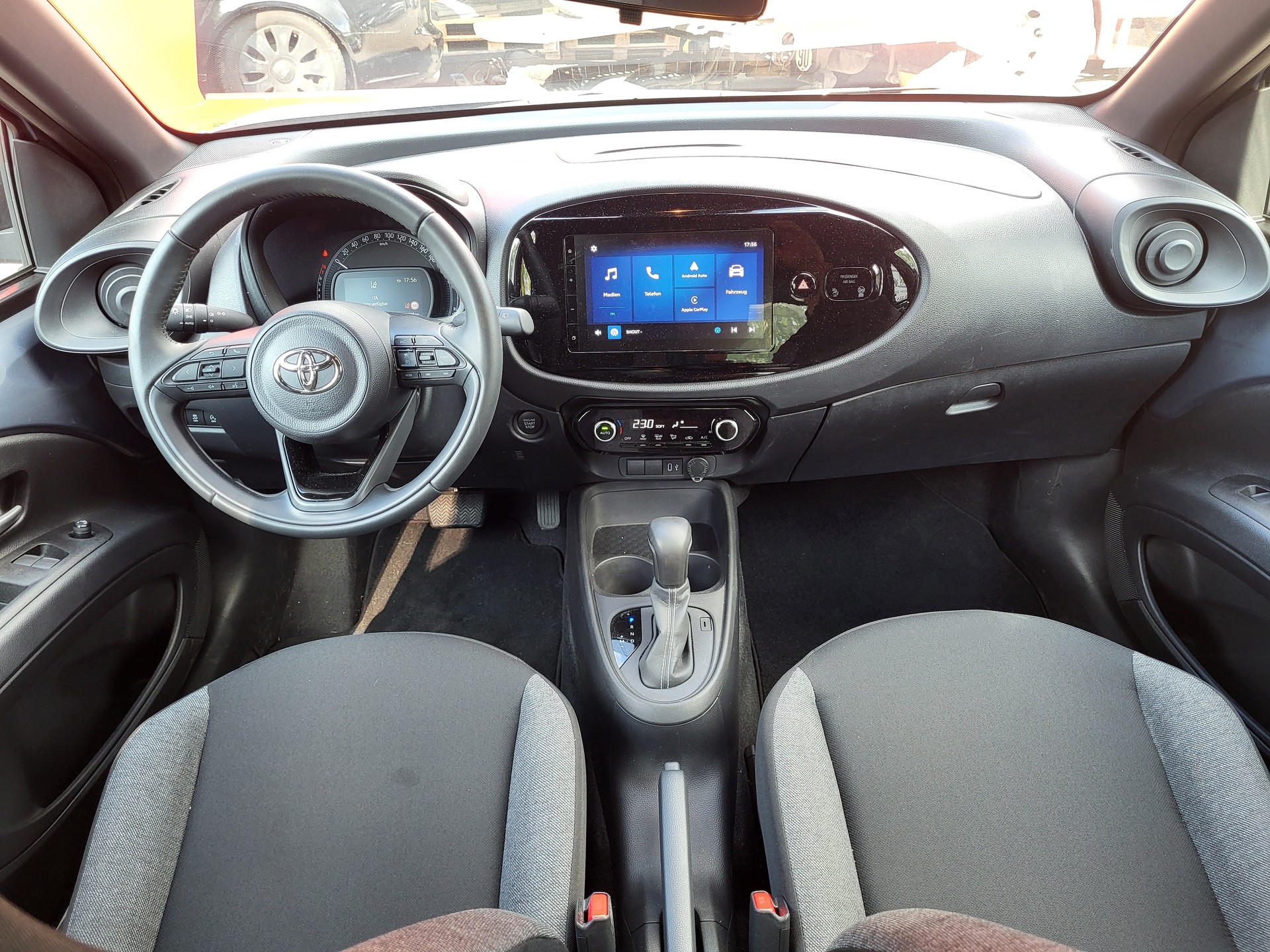 TOYOTA Aygo X 1.0 VVT-i Comfort CVT-image-6