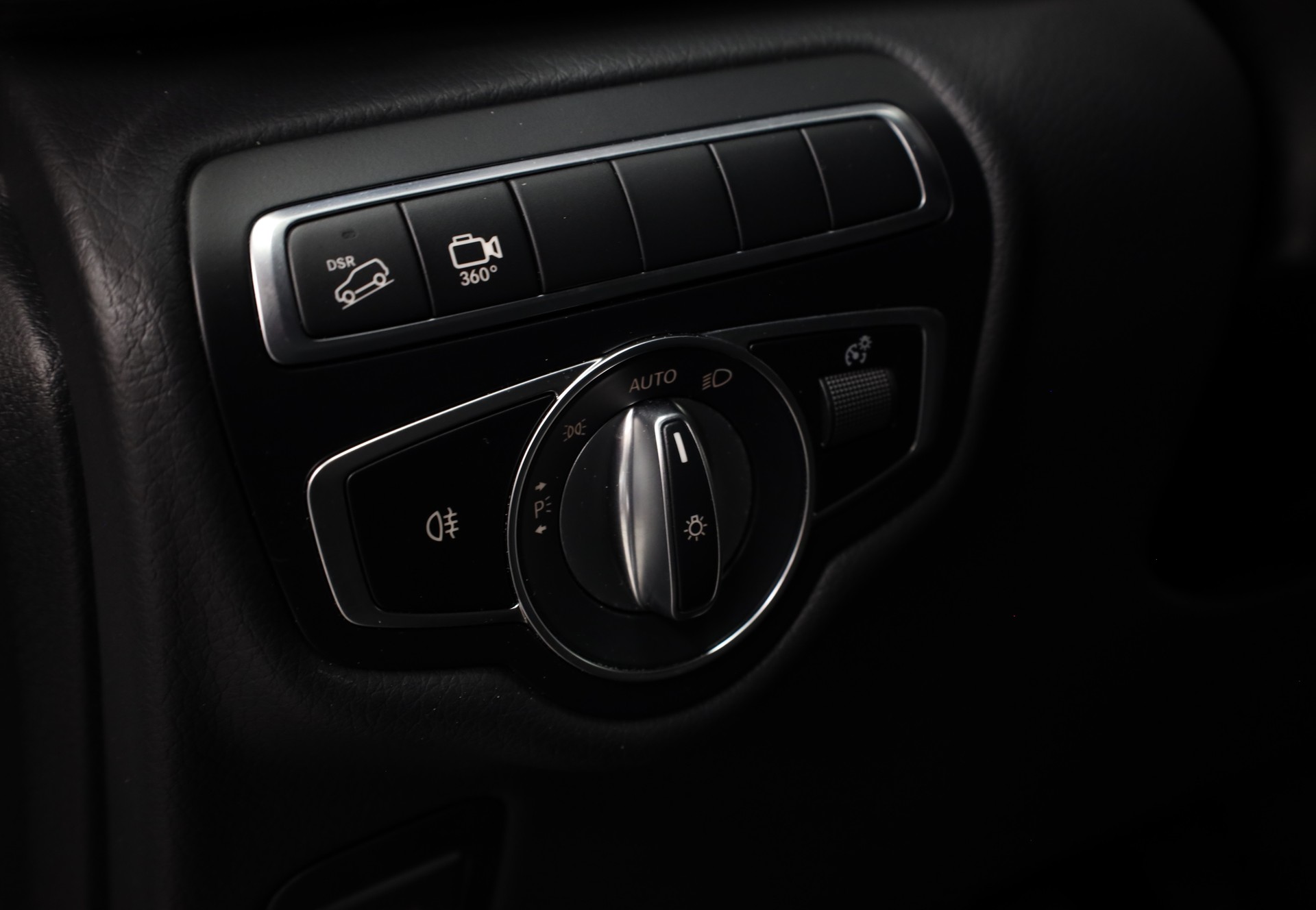 MERCEDES-BENZ V 250 d Avantgarde lang 4matic Van-image-26