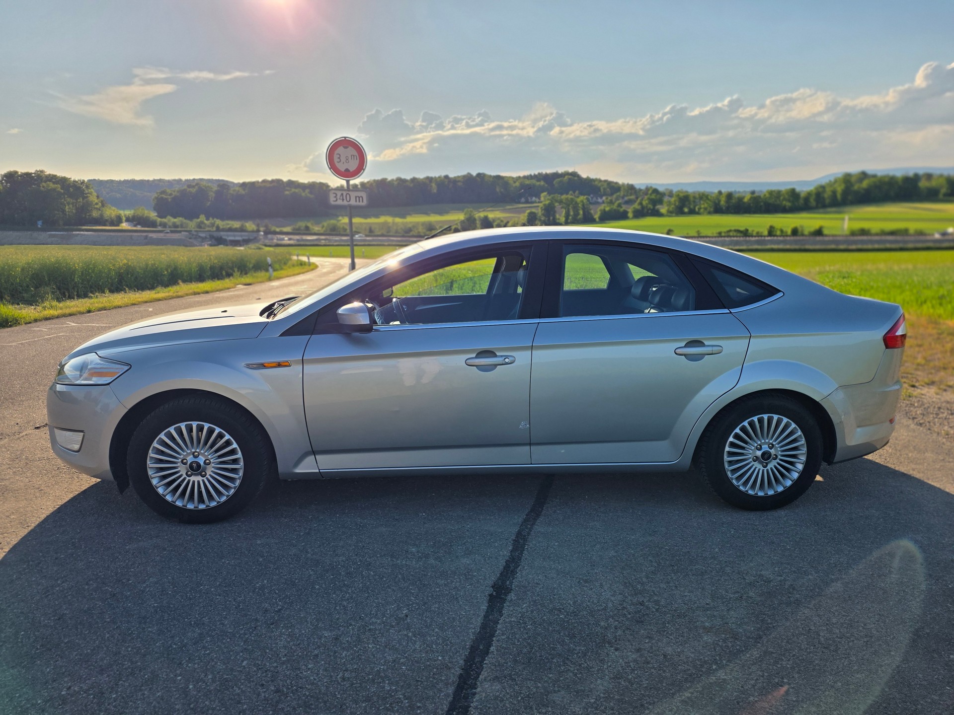 FORD Mondeo 2.0 TDCi 16V Titanium Executive Automatic-image-7