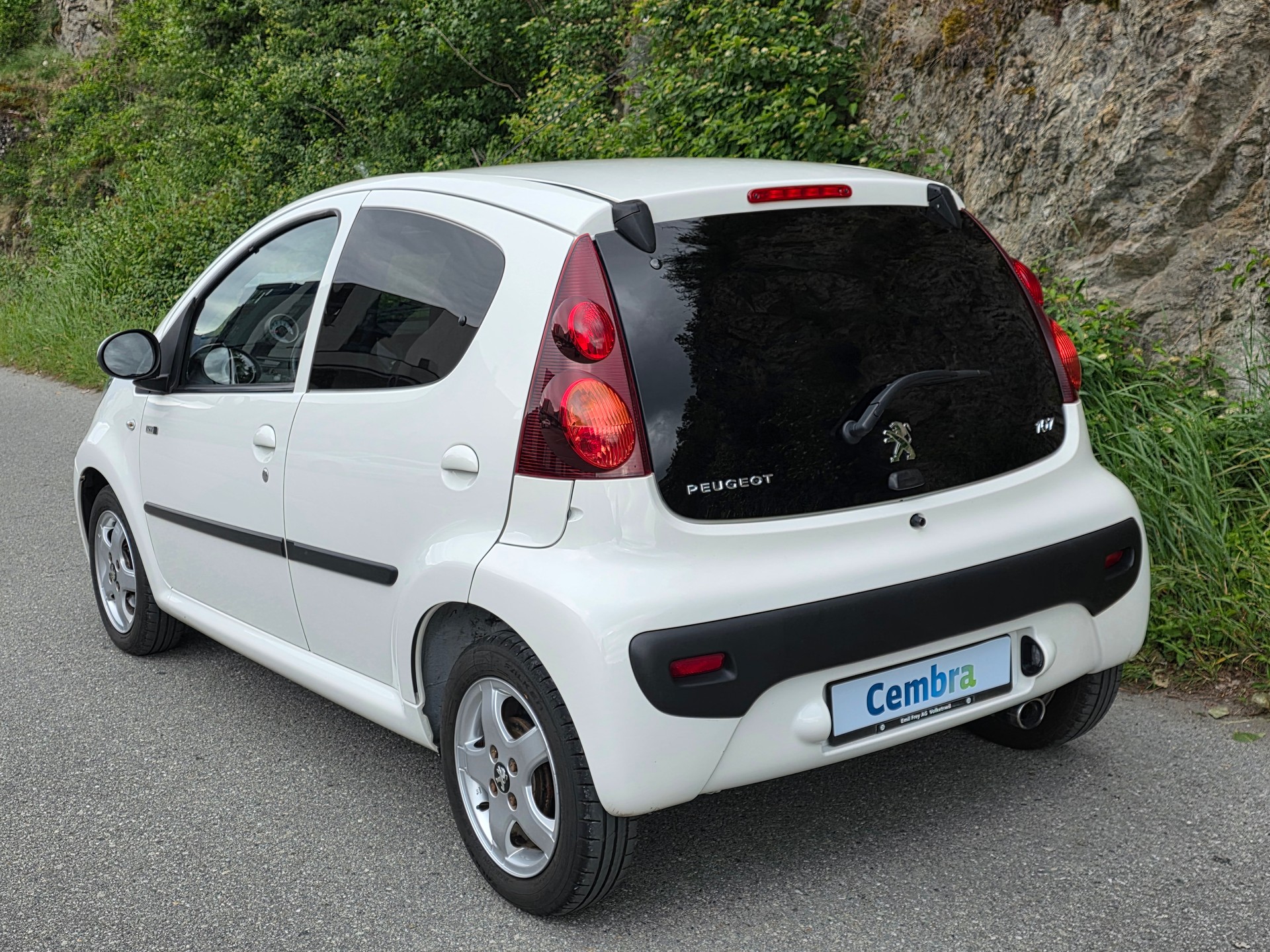PEUGEOT 107 1.0 Style-image-2