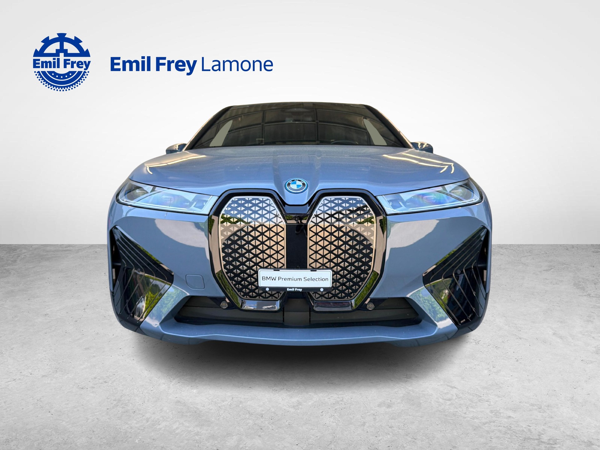 BMW iX M60-image-9