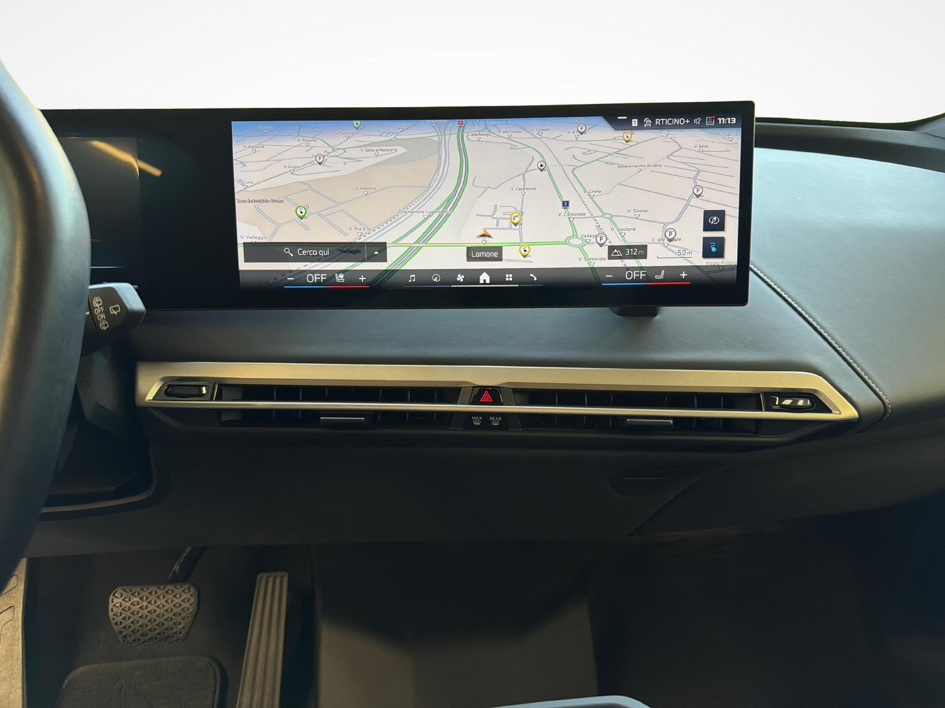 BMW iX M60-image-16