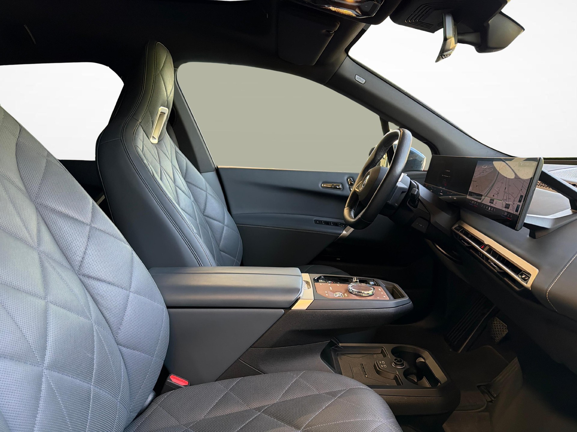 BMW iX M60-image-19