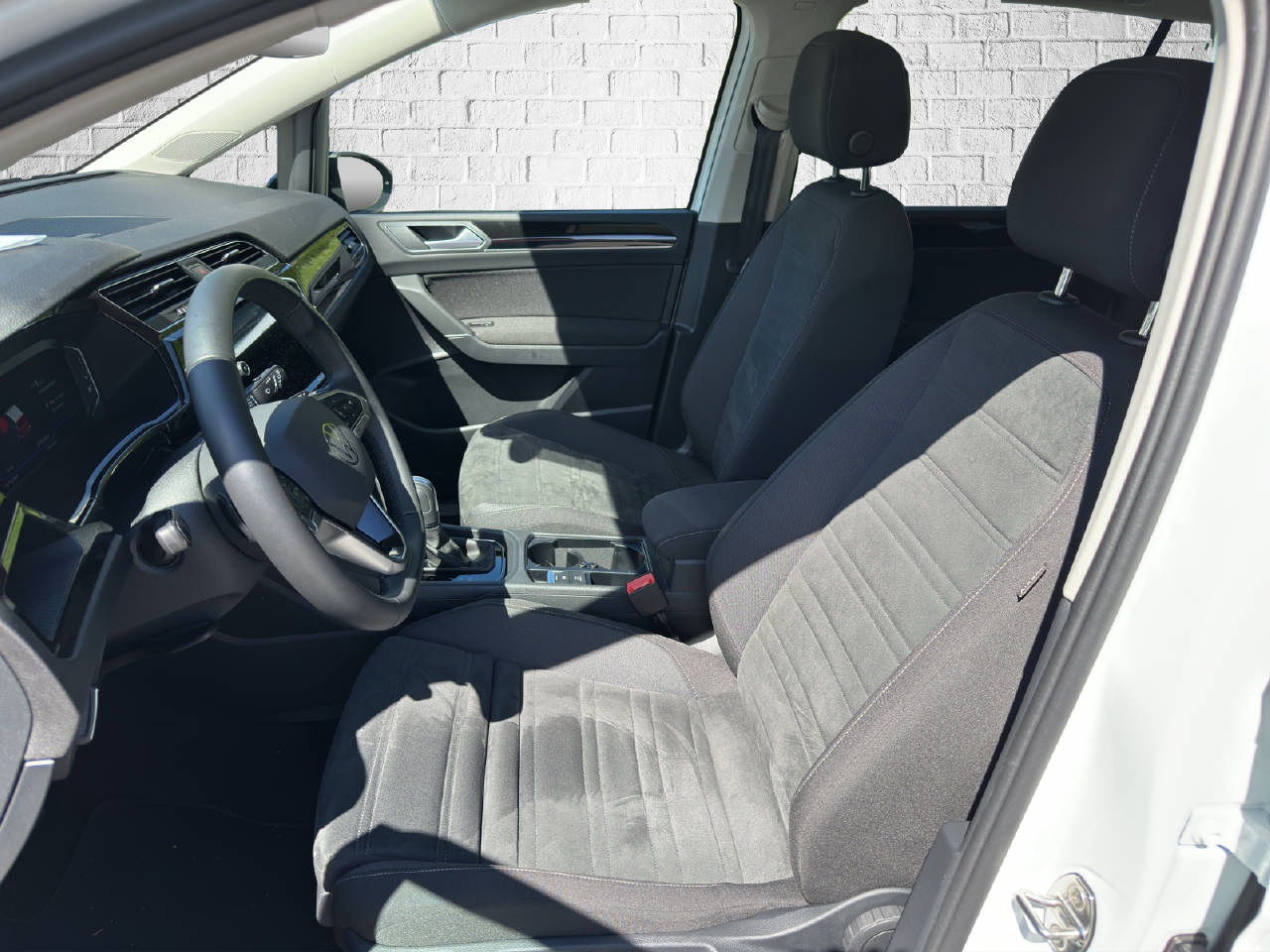 VW Touran 1.5 TSI Highline DSG-image-8