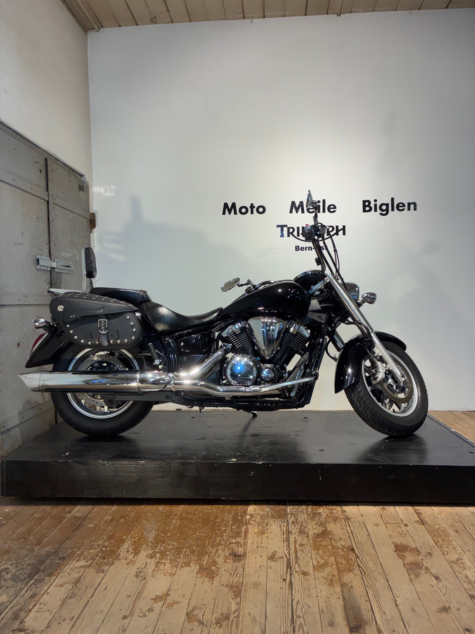 YAMAHA XVS 1300 A Midnight Star UBS-image-2