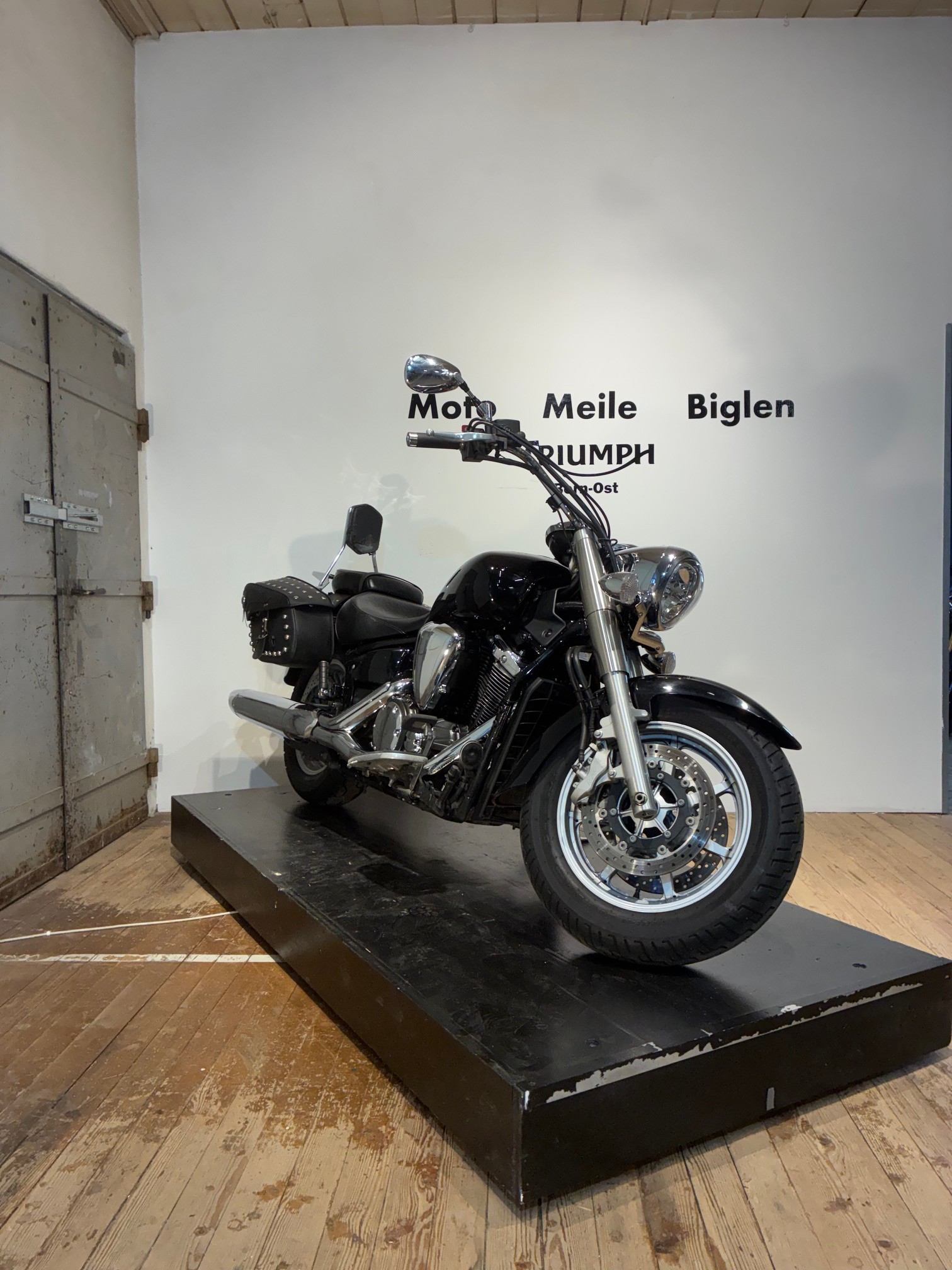 YAMAHA XVS 1300 A Midnight Star UBS-image-0