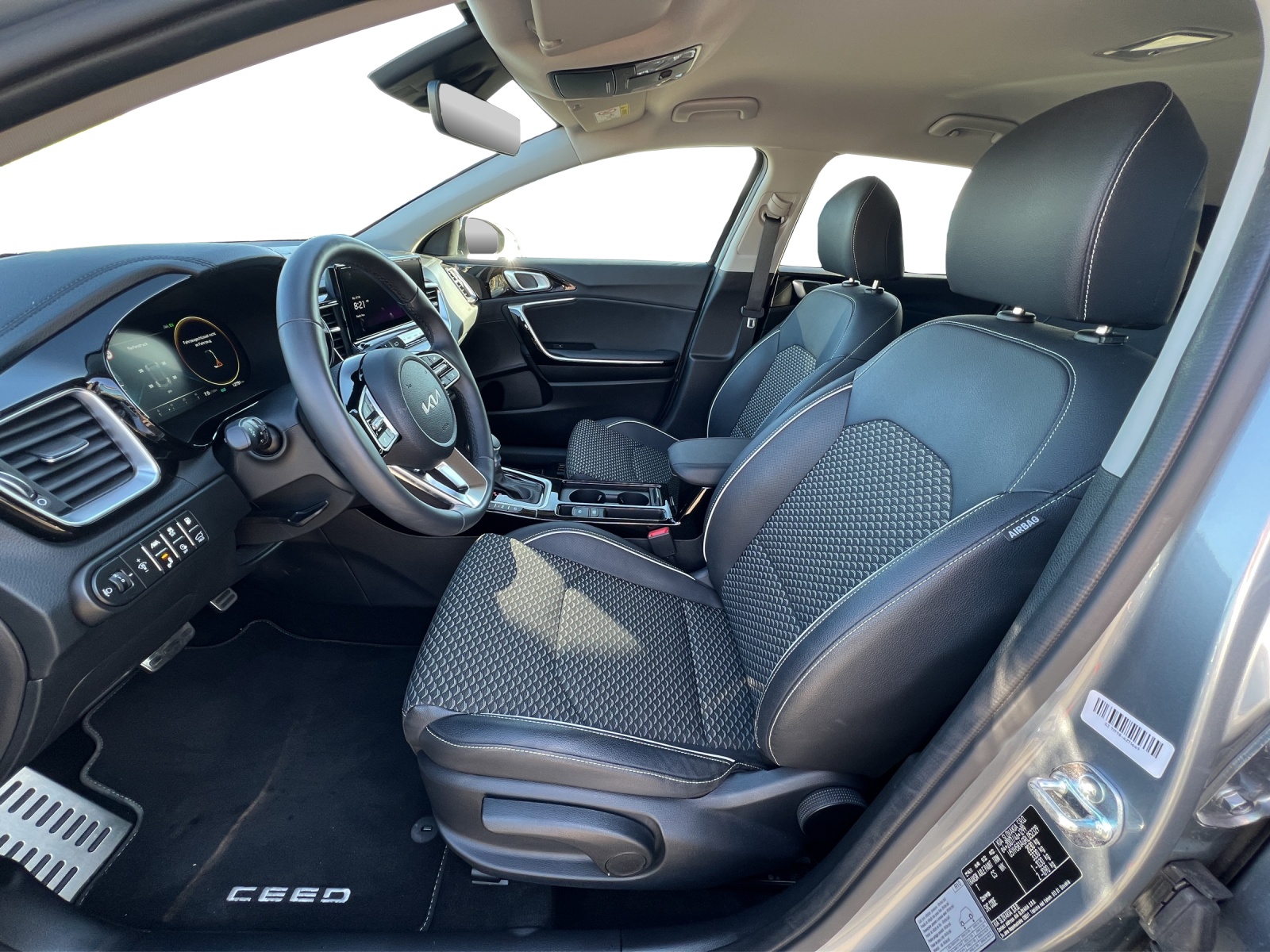 KIA Ceed SW 1.6 GDi Plug-in Hybrid Style-image-9