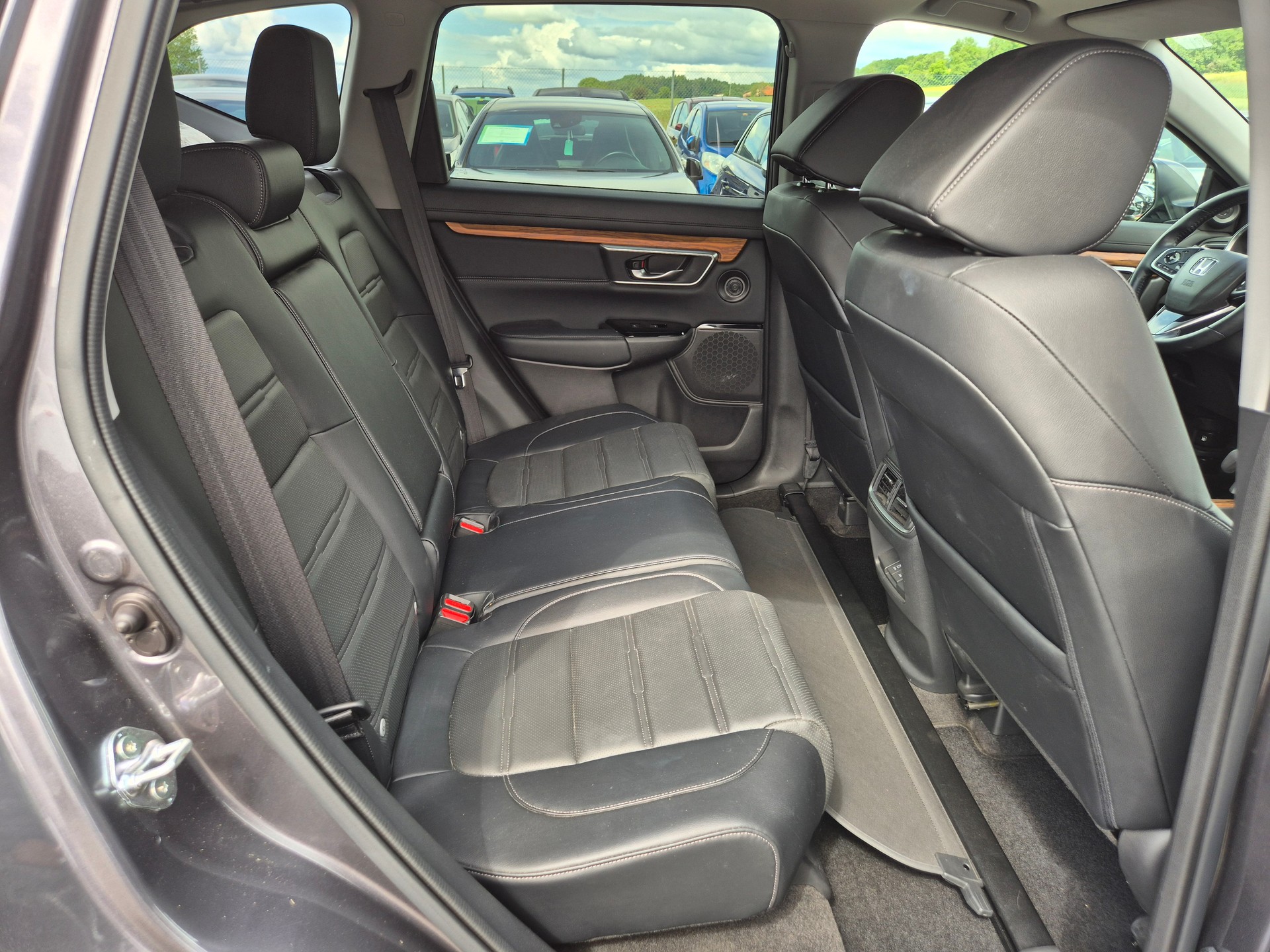 HONDA CR-V 1.5 i-VTEC Executive 4WD Automatic-image-7