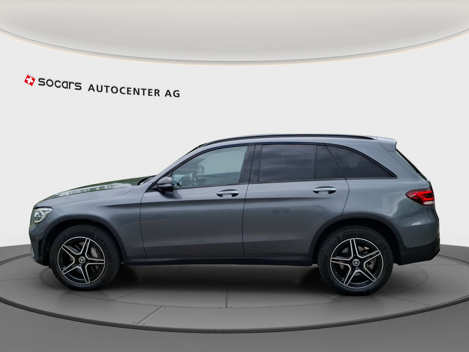 MERCEDES-BENZ GLC 300 e AMG Line 4Matic 9G-Tronic // 1.Hand-image-5