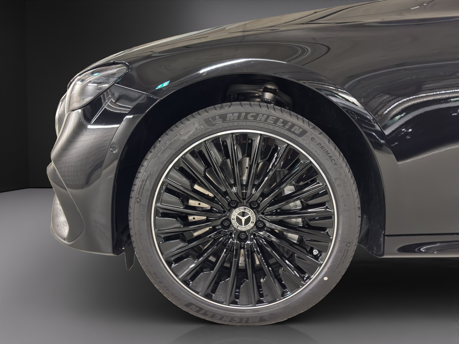 MERCEDES-BENZ E 220 d 4Matic 9G-Tronic-image-8