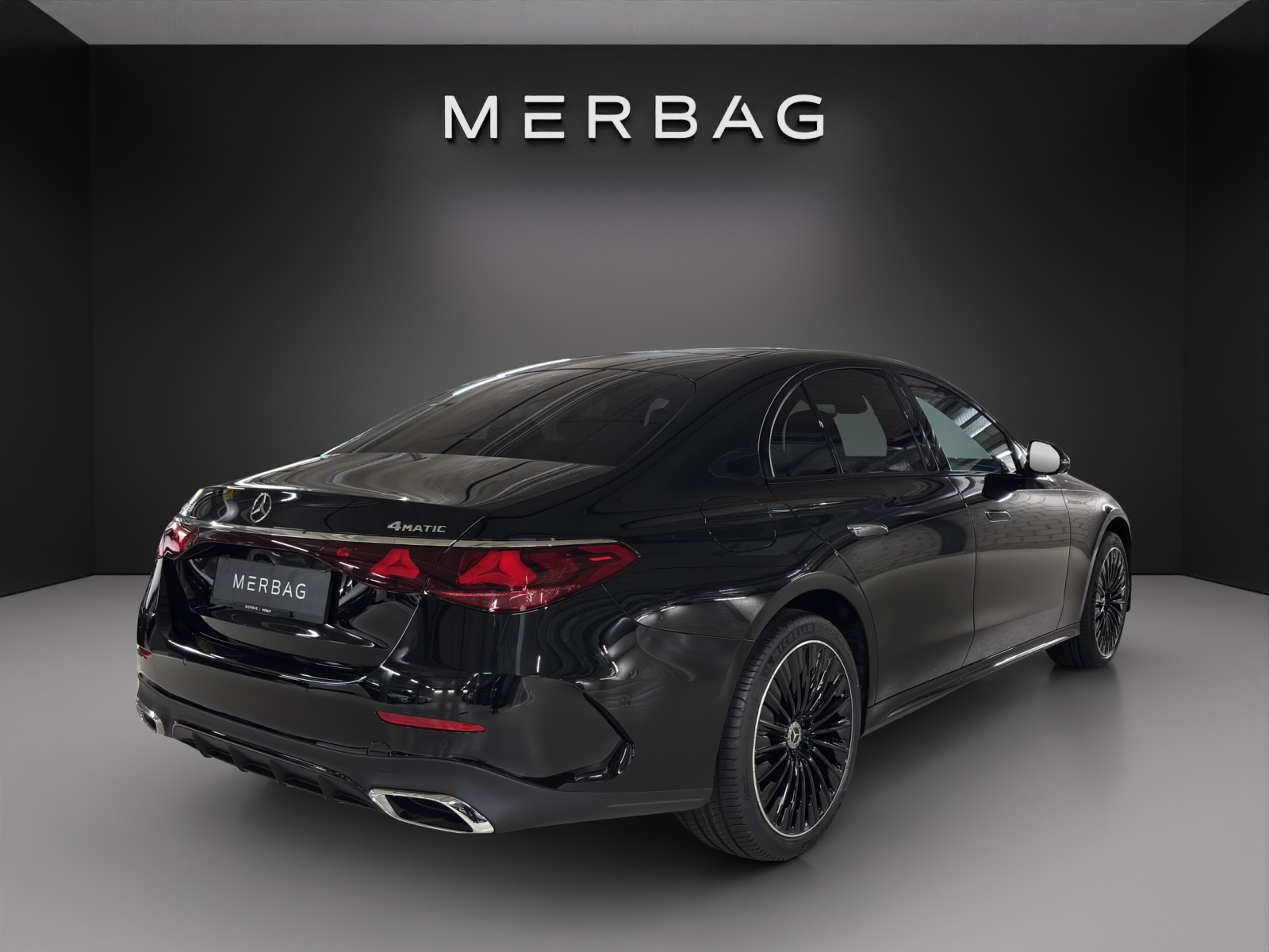 MERCEDES-BENZ E 220 d 4Matic 9G-Tronic-image-2