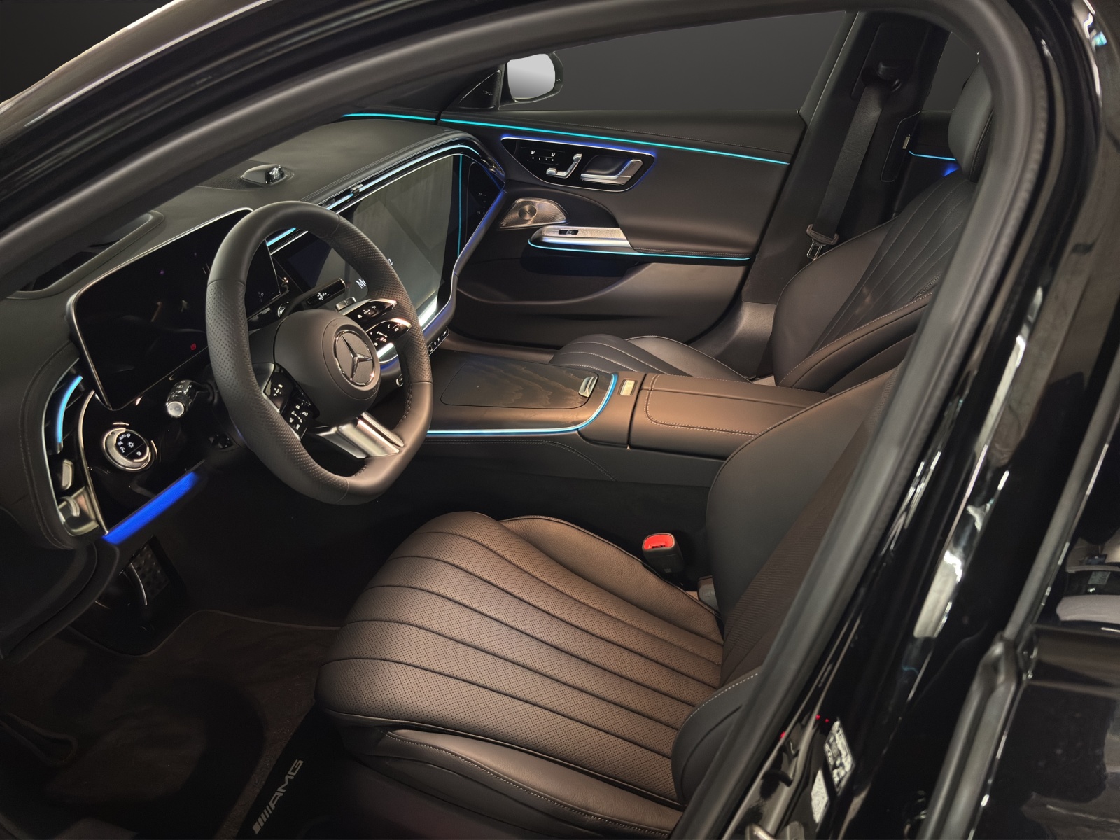 MERCEDES-BENZ E 220 d 4Matic 9G-Tronic-image-10