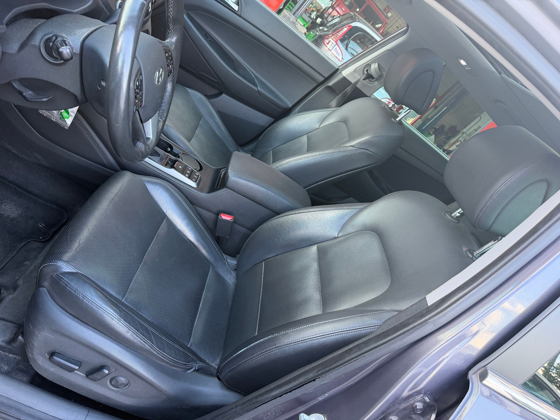 HYUNDAI Tucson 2.0 CRDI Vertex 4WD Automatic-image-6