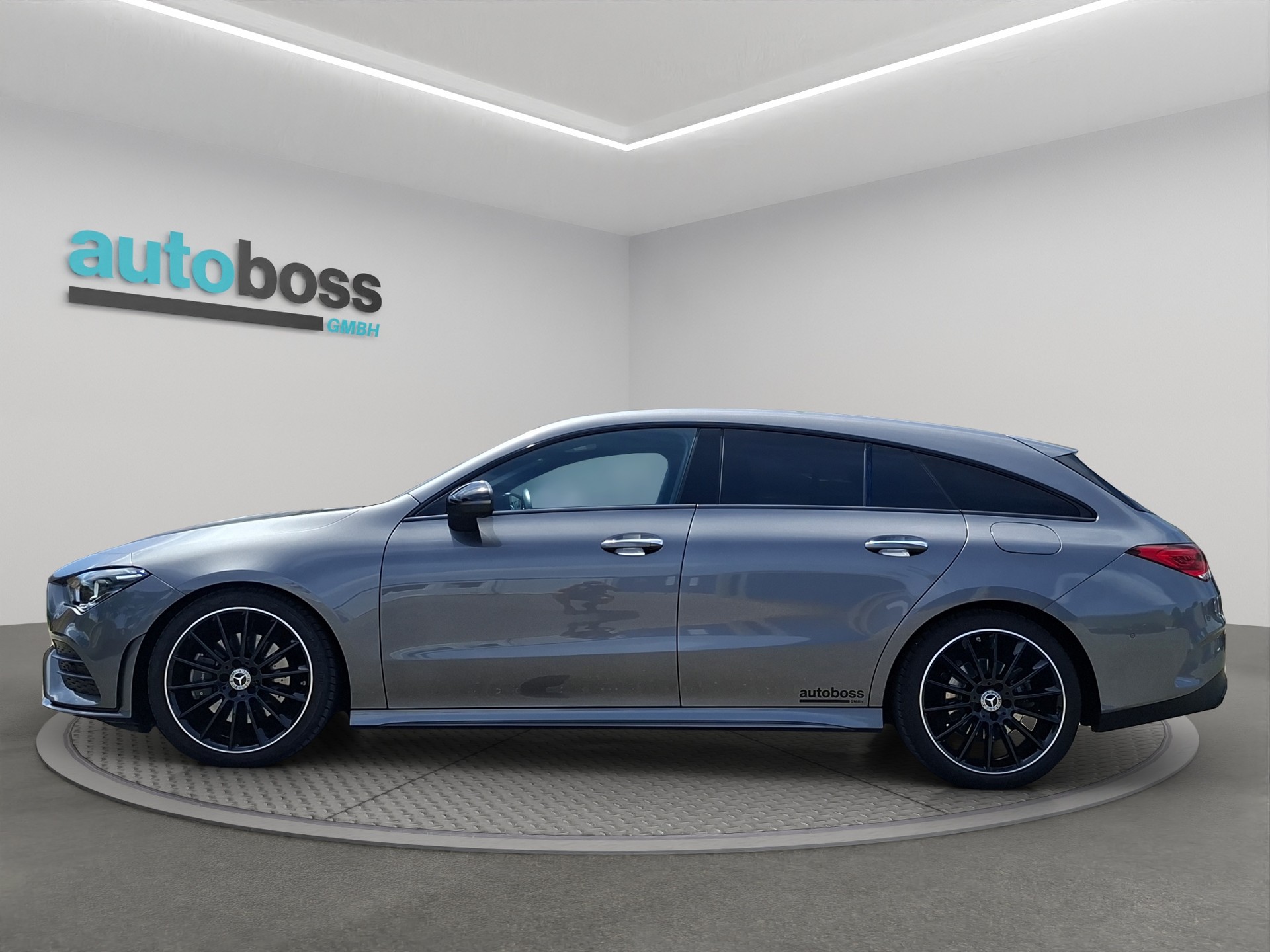 MERCEDES-BENZ CLA Shooting Brake 200 AMG Line 7G-DCT-image-2