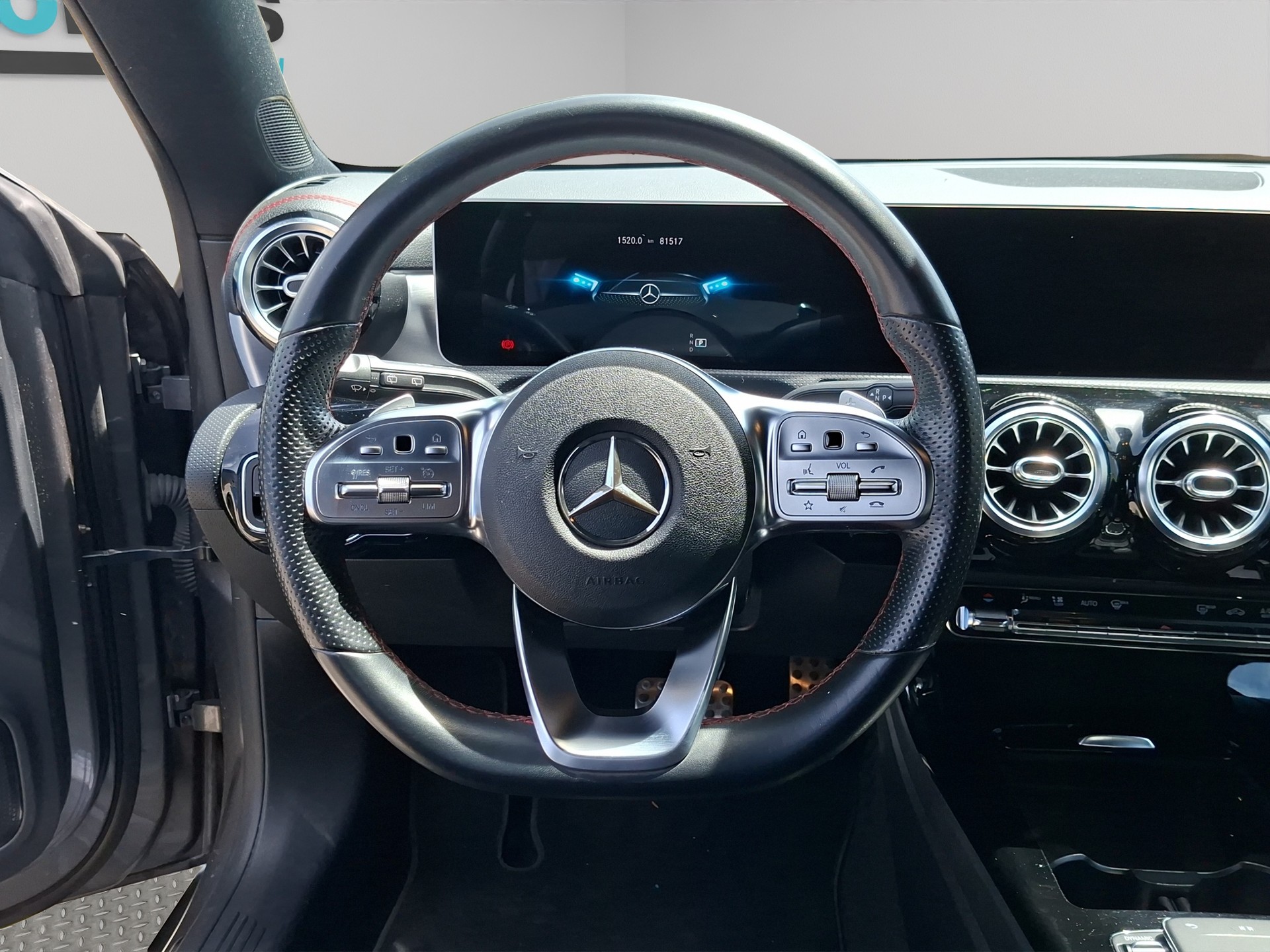 MERCEDES-BENZ CLA Shooting Brake 200 AMG Line 7G-DCT-image-8