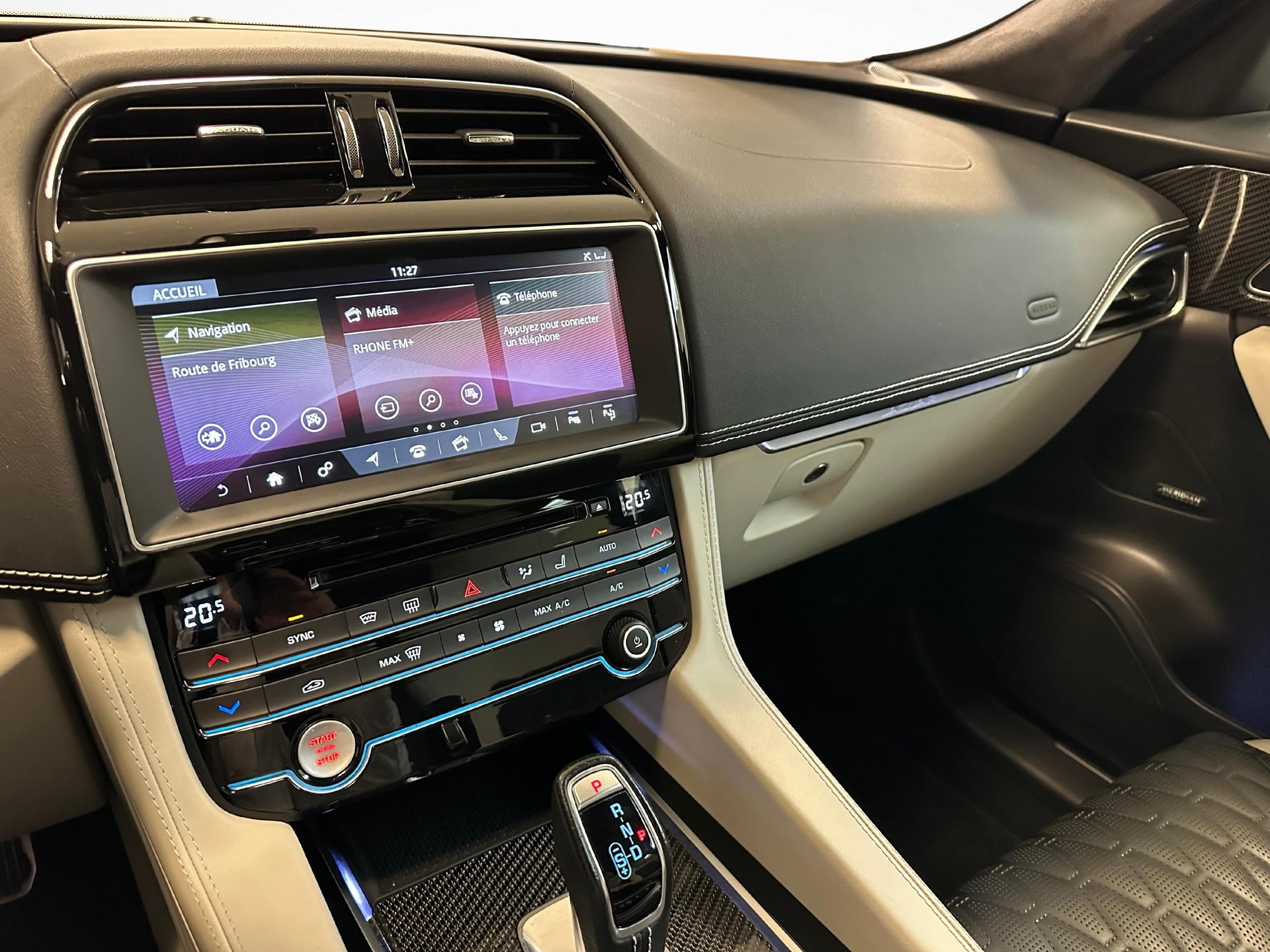 JAGUAR F-Pace 5.0 V8 SVR AWD-image-7