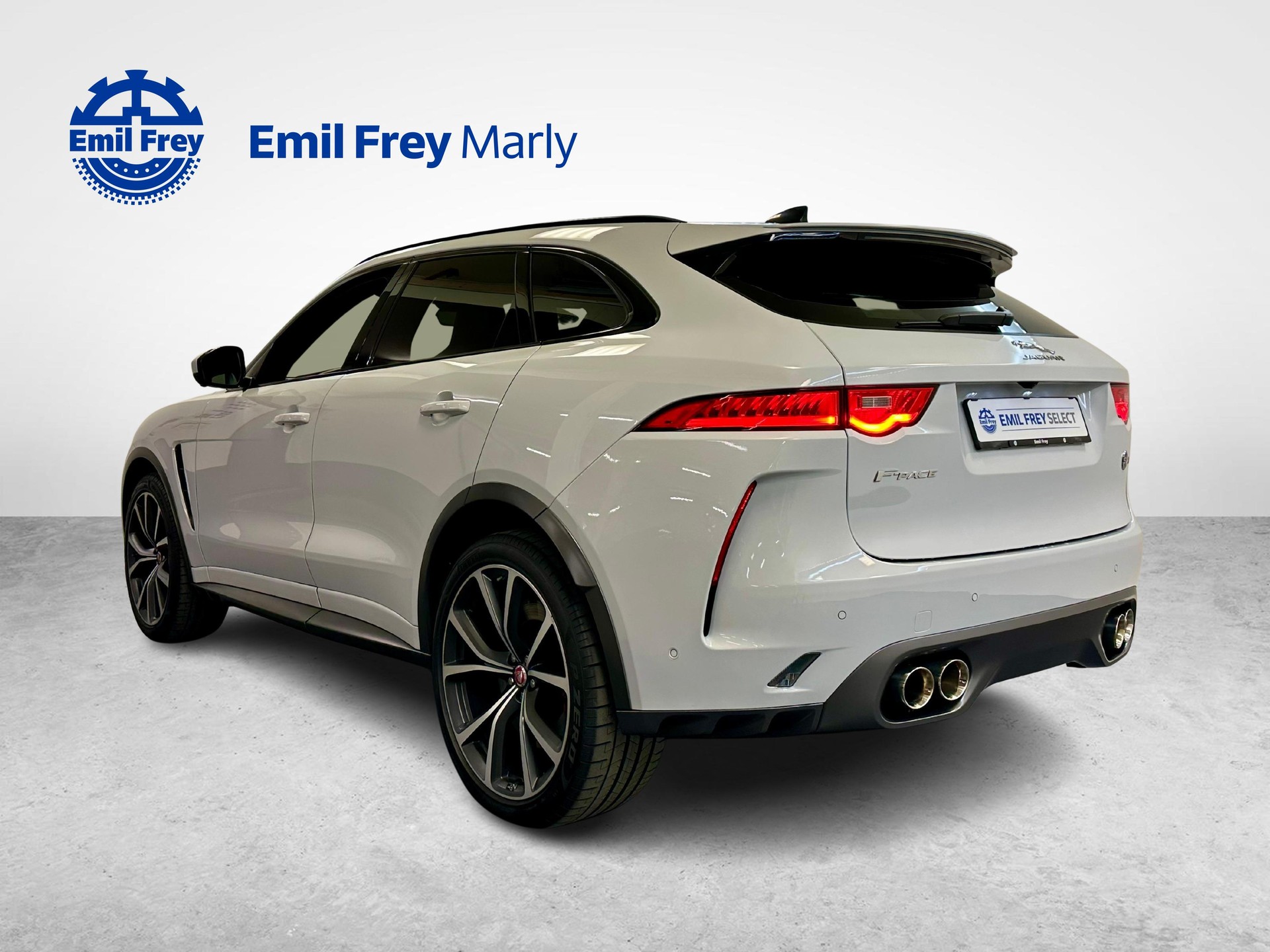 JAGUAR F-Pace 5.0 V8 SVR AWD-showroom-element-2