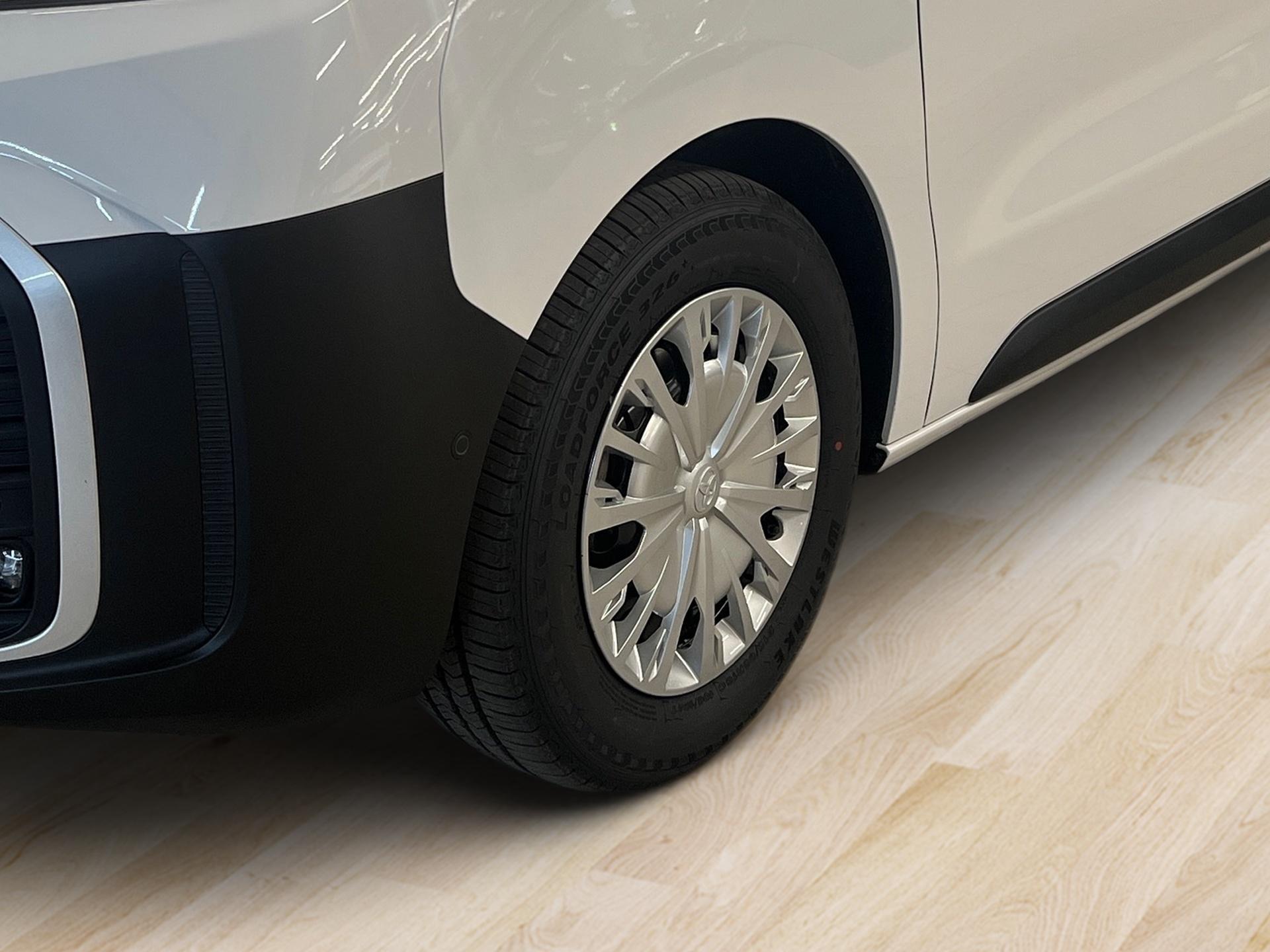TOYOTA Proace 2.2D Panel Van Long Advanced Automat-image-9