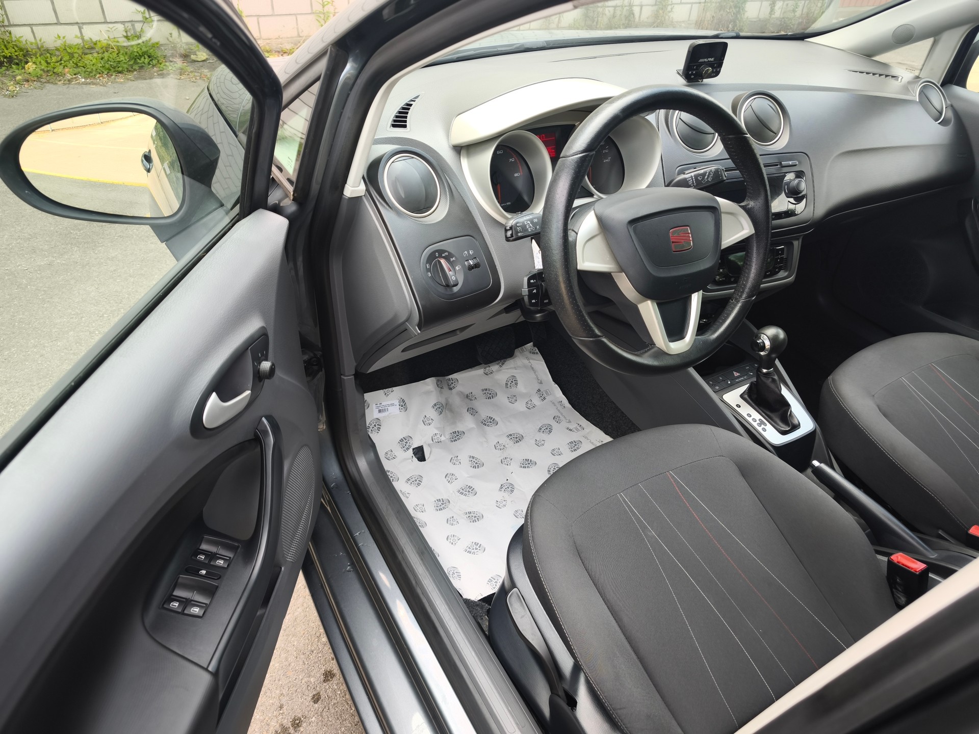 SEAT Ibiza 1.2 TSI Style DSG-image-10