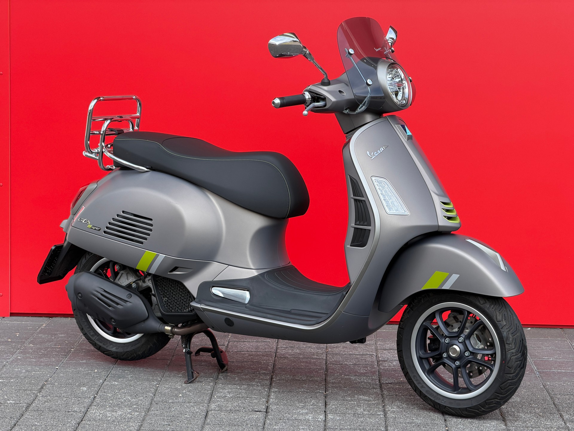 PIAGGIO Vespa GTS 125 Super Tech ABS-image-1