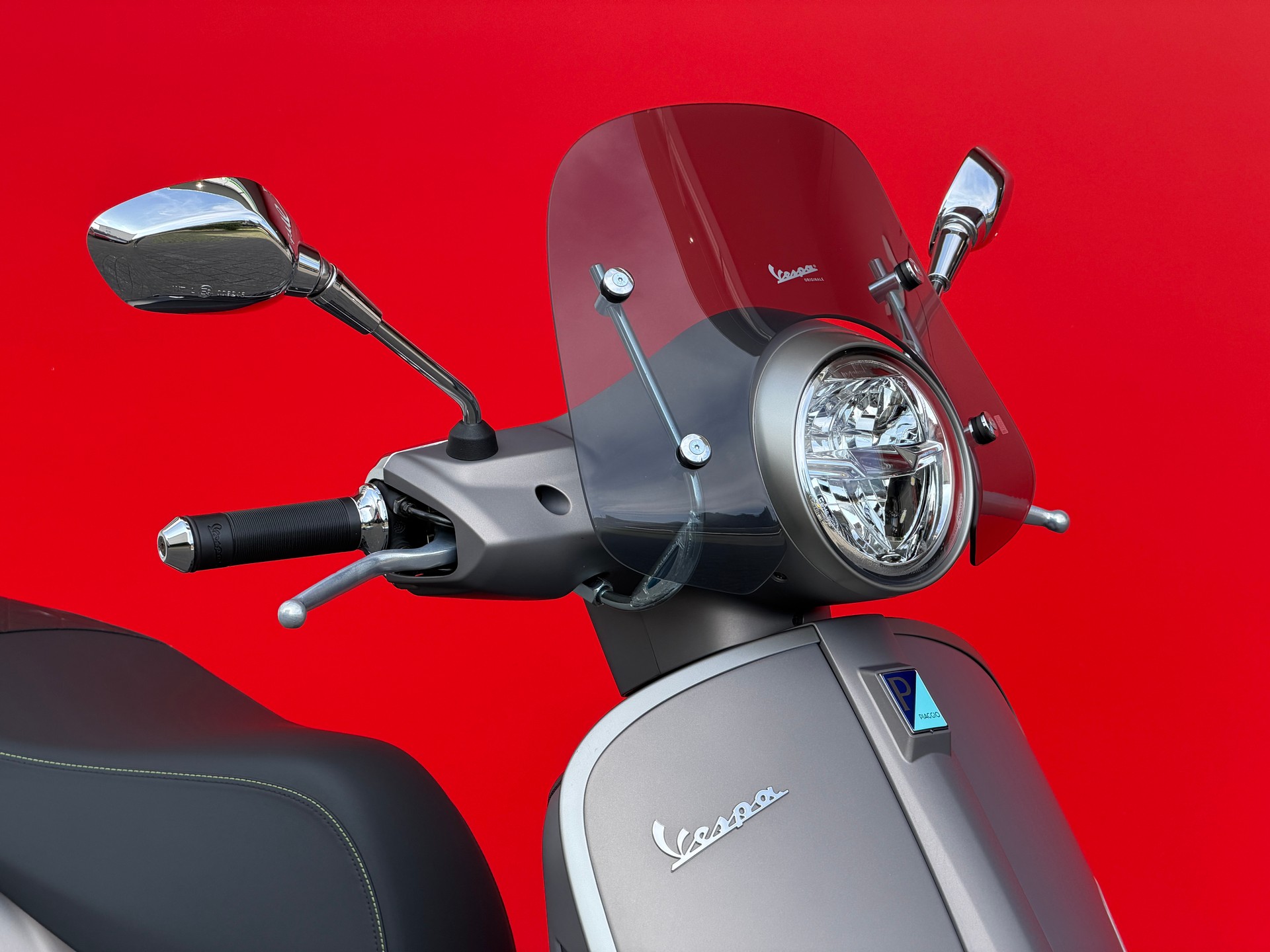 PIAGGIO Vespa GTS 125 Super Tech ABS-image-2