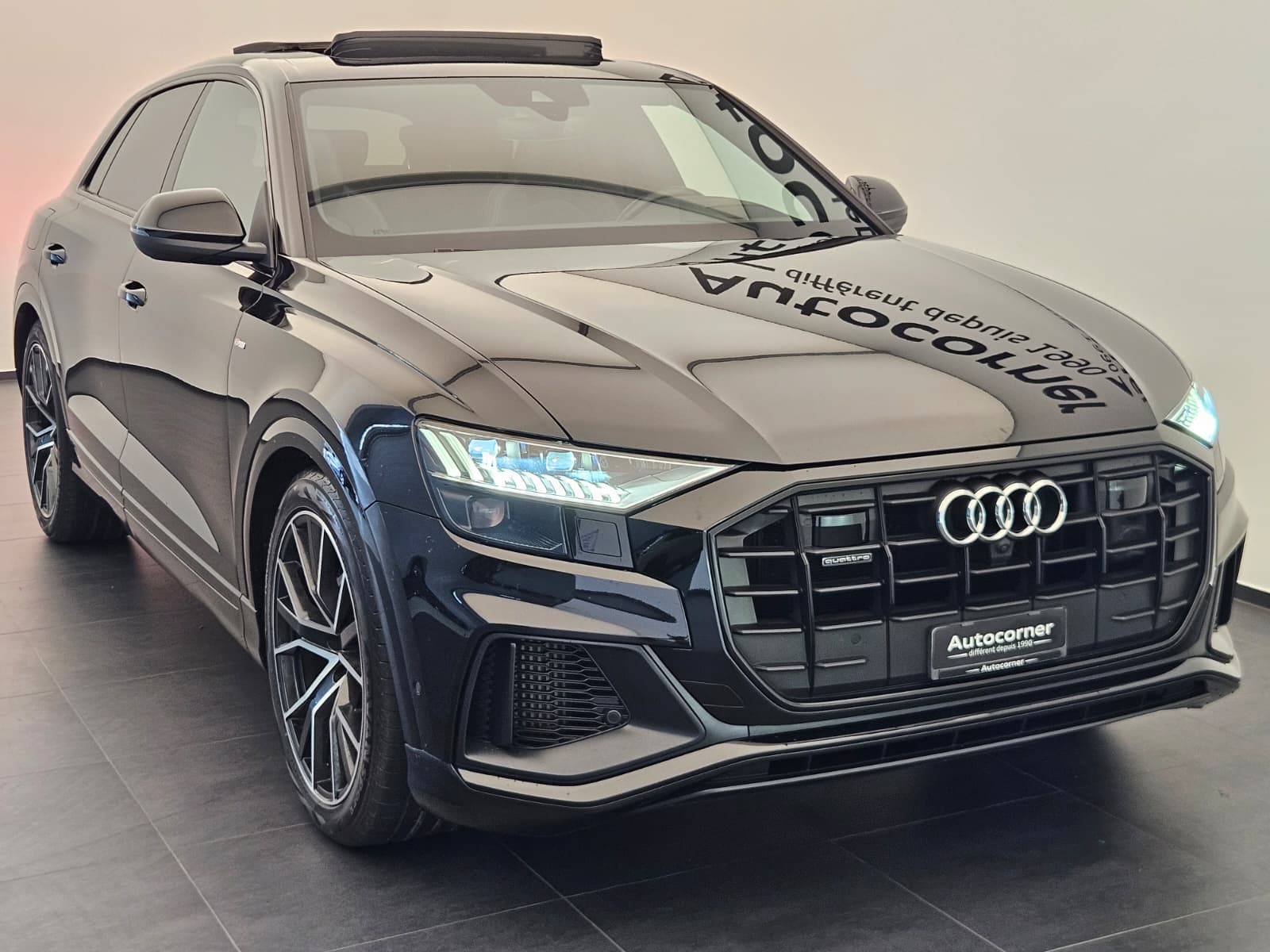 AUDI Q8 55 TFSI quattro tiptronic-image-4