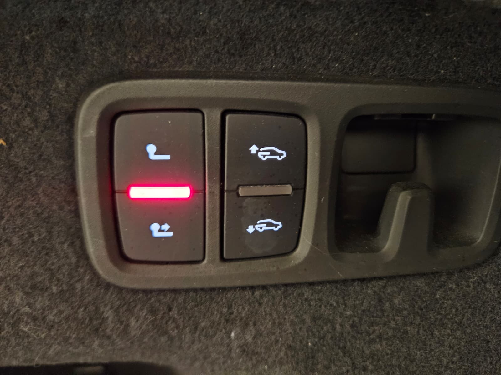 AUDI Q8 55 TFSI quattro tiptronic-image-14
