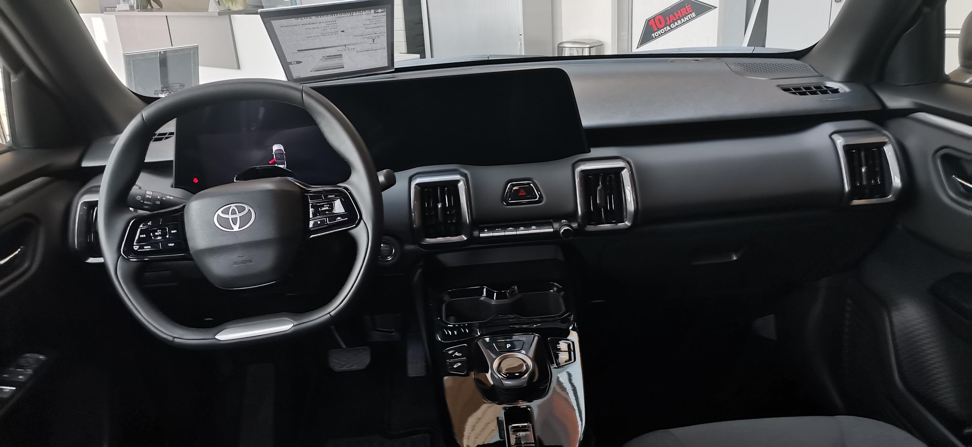 TOYOTA Urban Cruiser Trend AWD-image-5