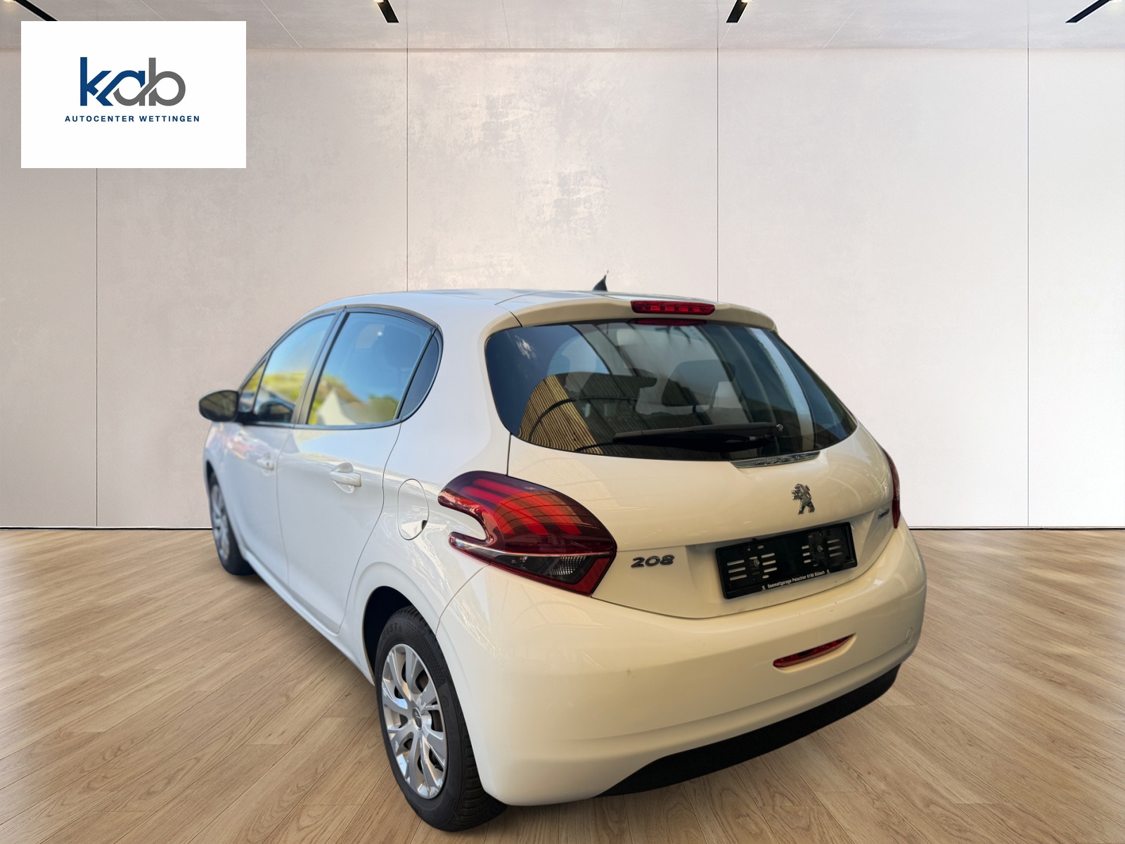 PEUGEOT 208 1.2 PureTech Style-image-5
