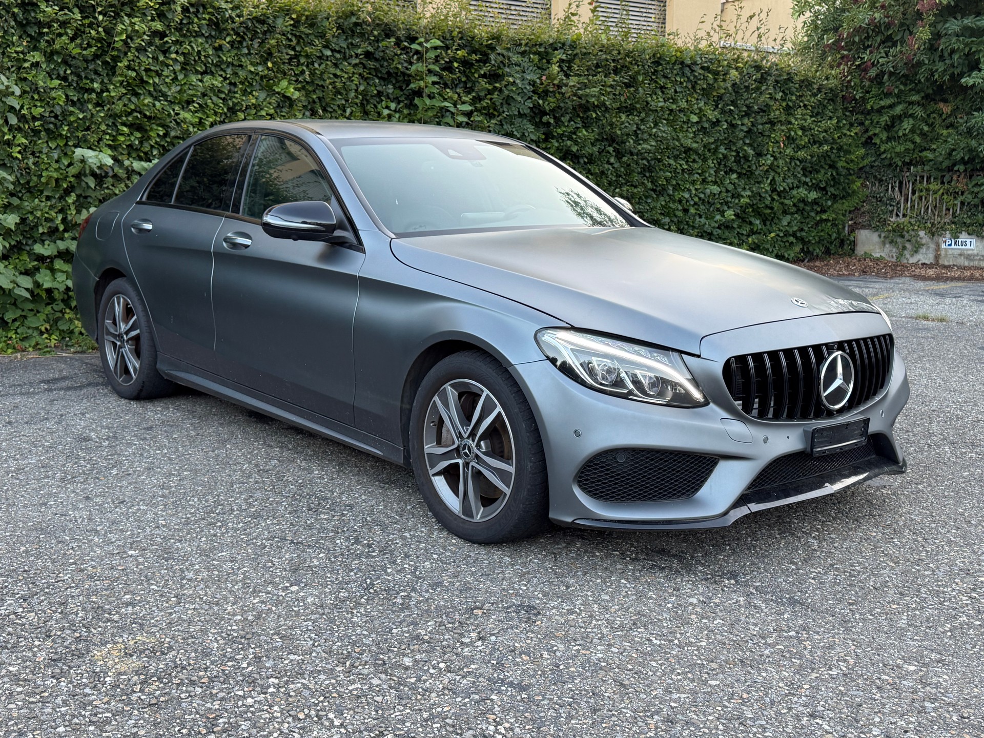 MERCEDES-BENZ C 300 AMG Line 9G-Tronic-image-2