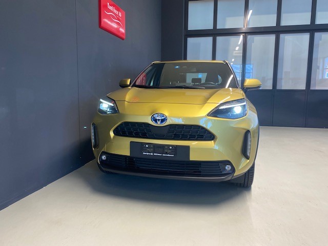 TOYOTA Yaris Cross 1.5 VVT-i HSD Trend AWD-i-showroom-element-1
