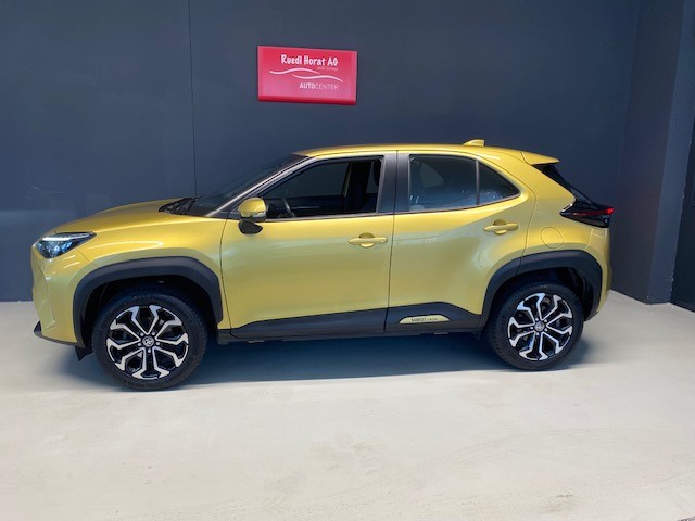 TOYOTA Yaris Cross 1.5 VVT-i HSD Trend AWD-i-showroom-element-2